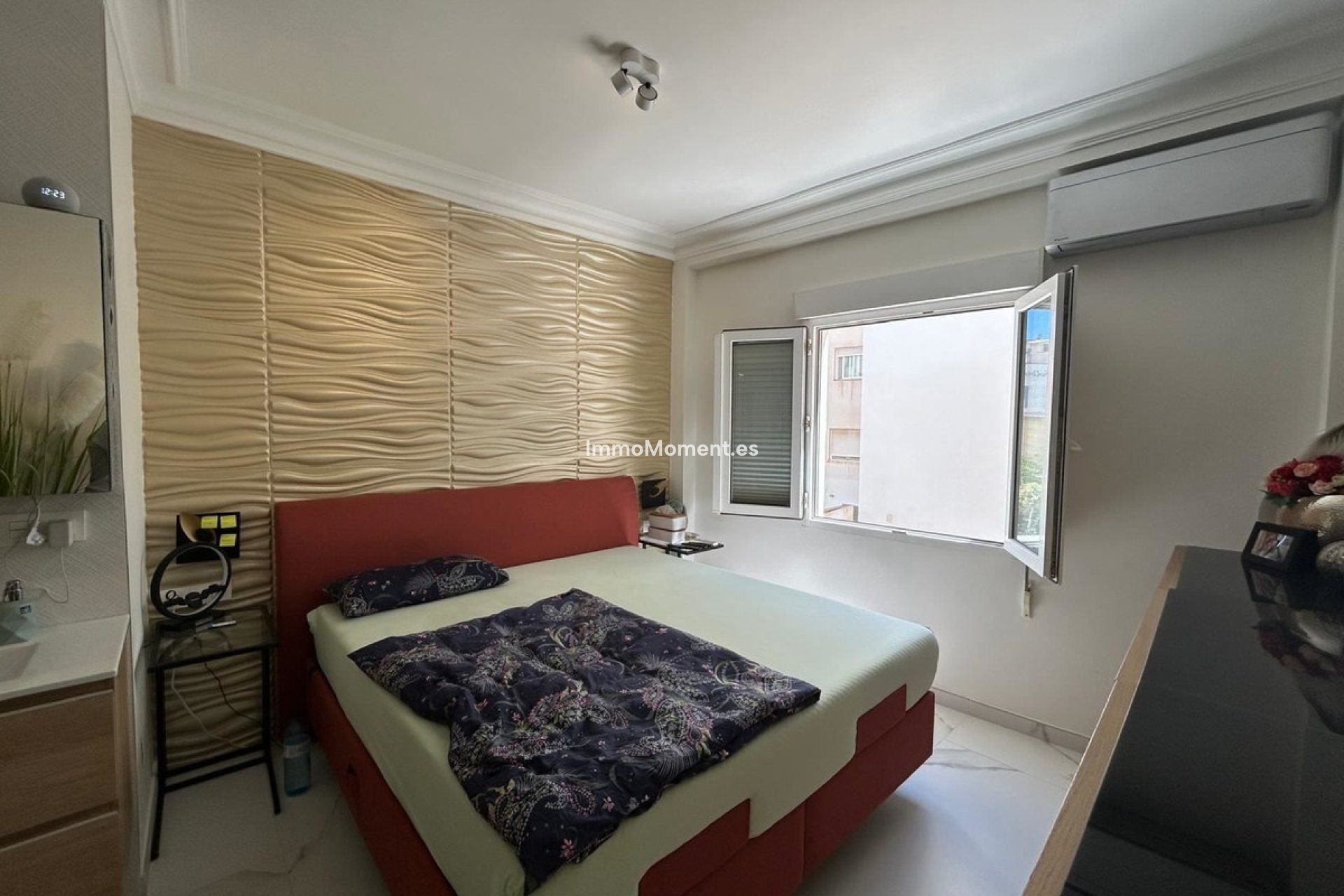 Resale - Apartment - Torrevieja - Torrevieja Centro