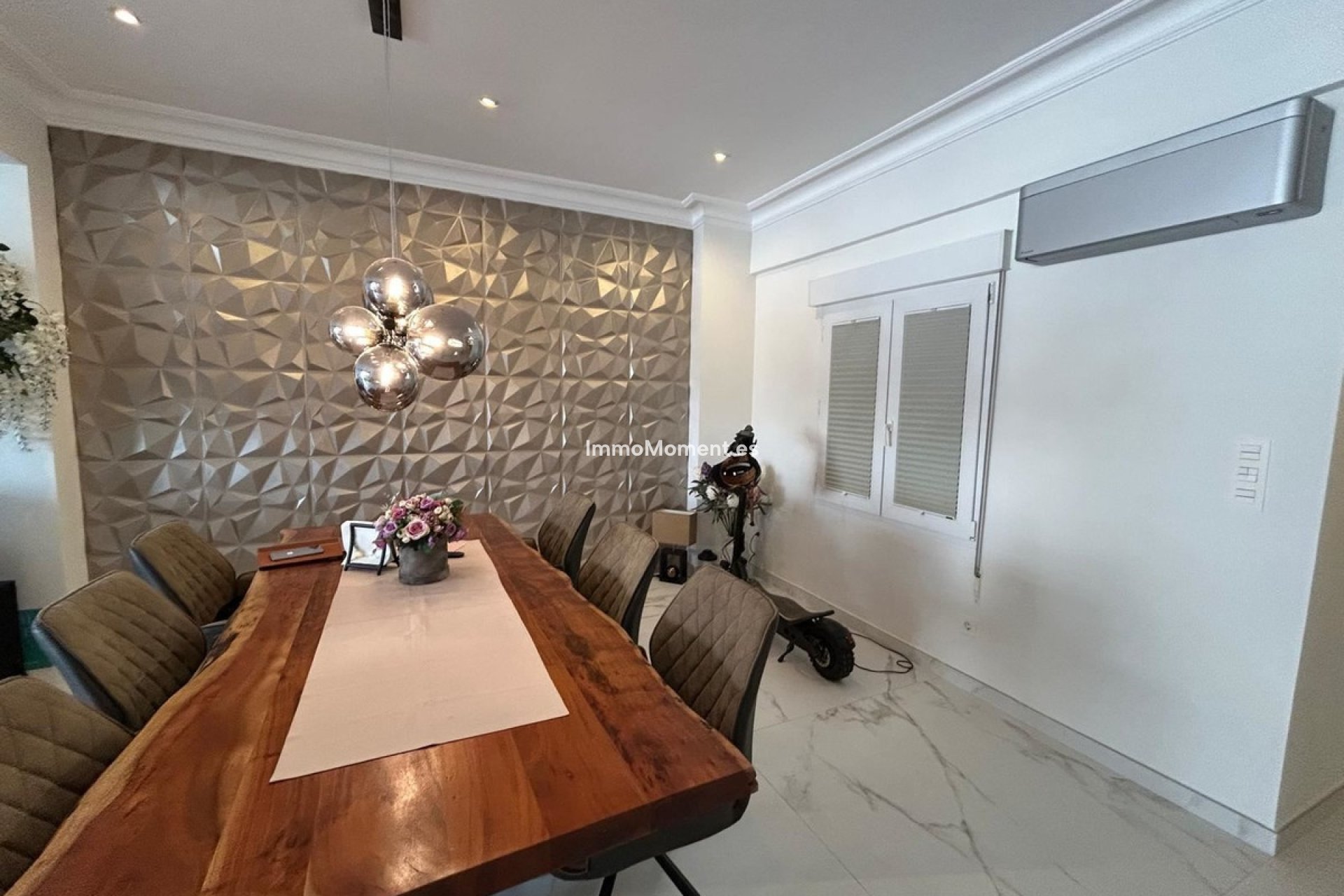 Resale - Apartment - Torrevieja - Torrevieja Centro