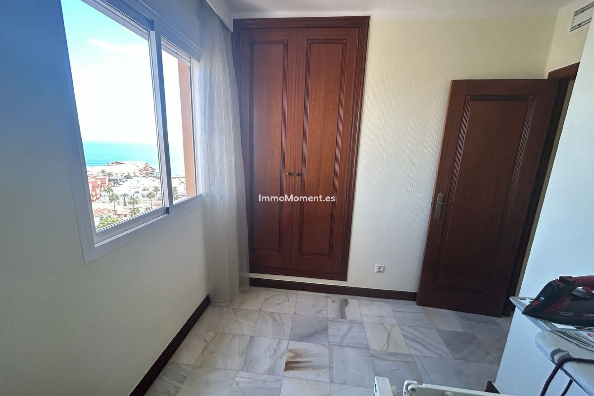 Resale - Apartment - Torrevieja - Torrevieja Centro