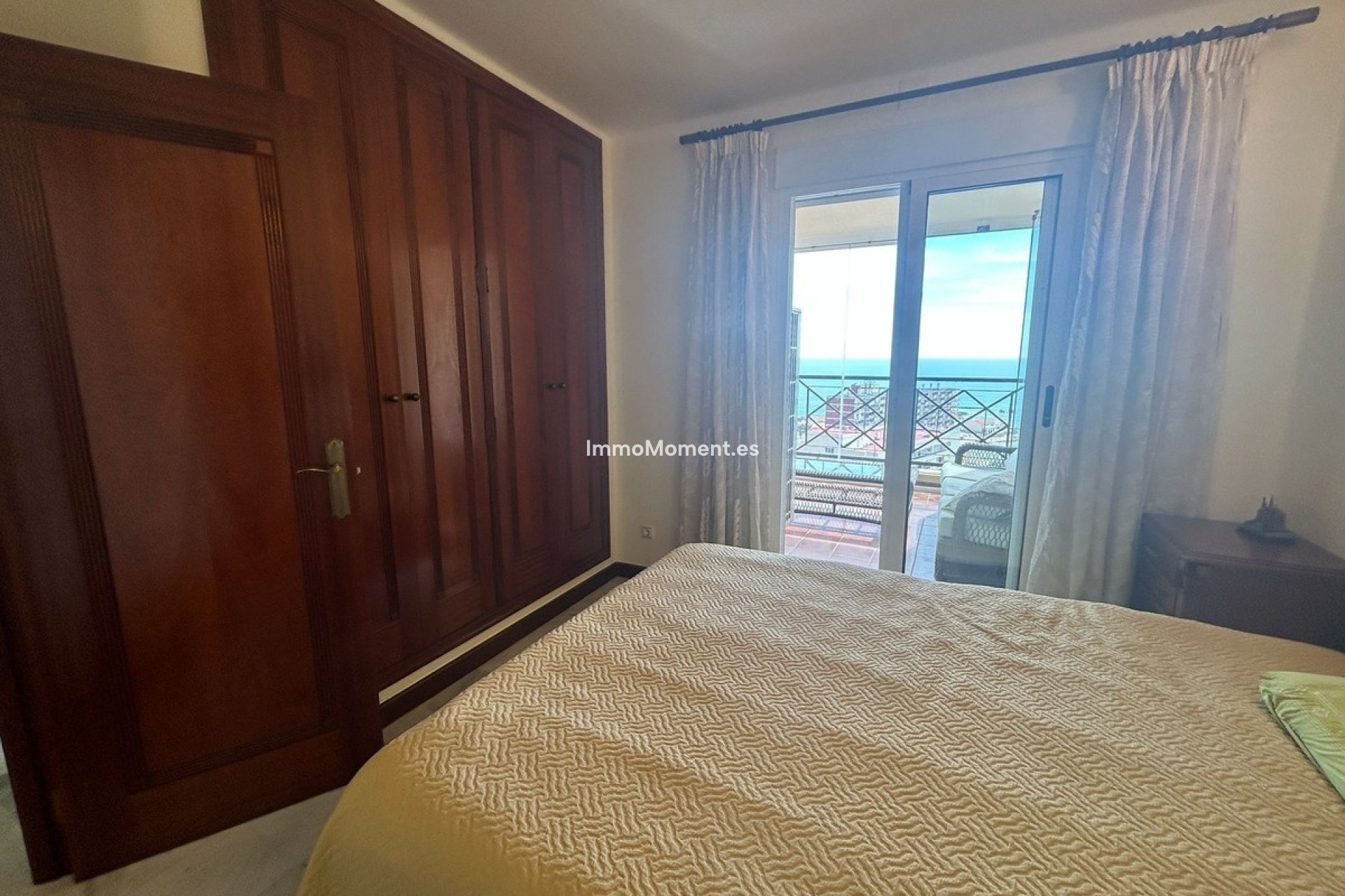 Resale - Apartment - Torrevieja - Torrevieja Centro