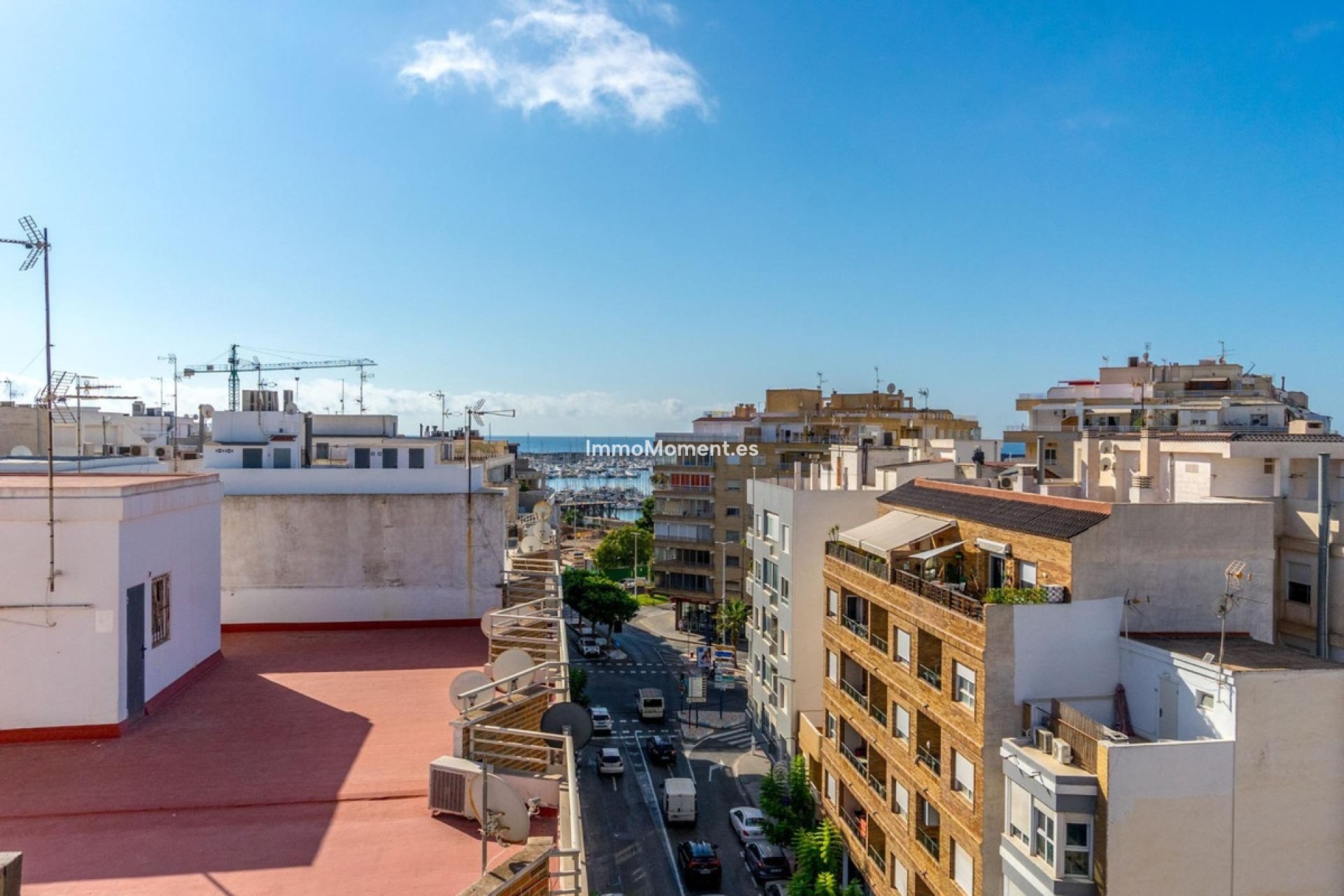 Resale - Apartment - Torrevieja - Torrevieja Centro