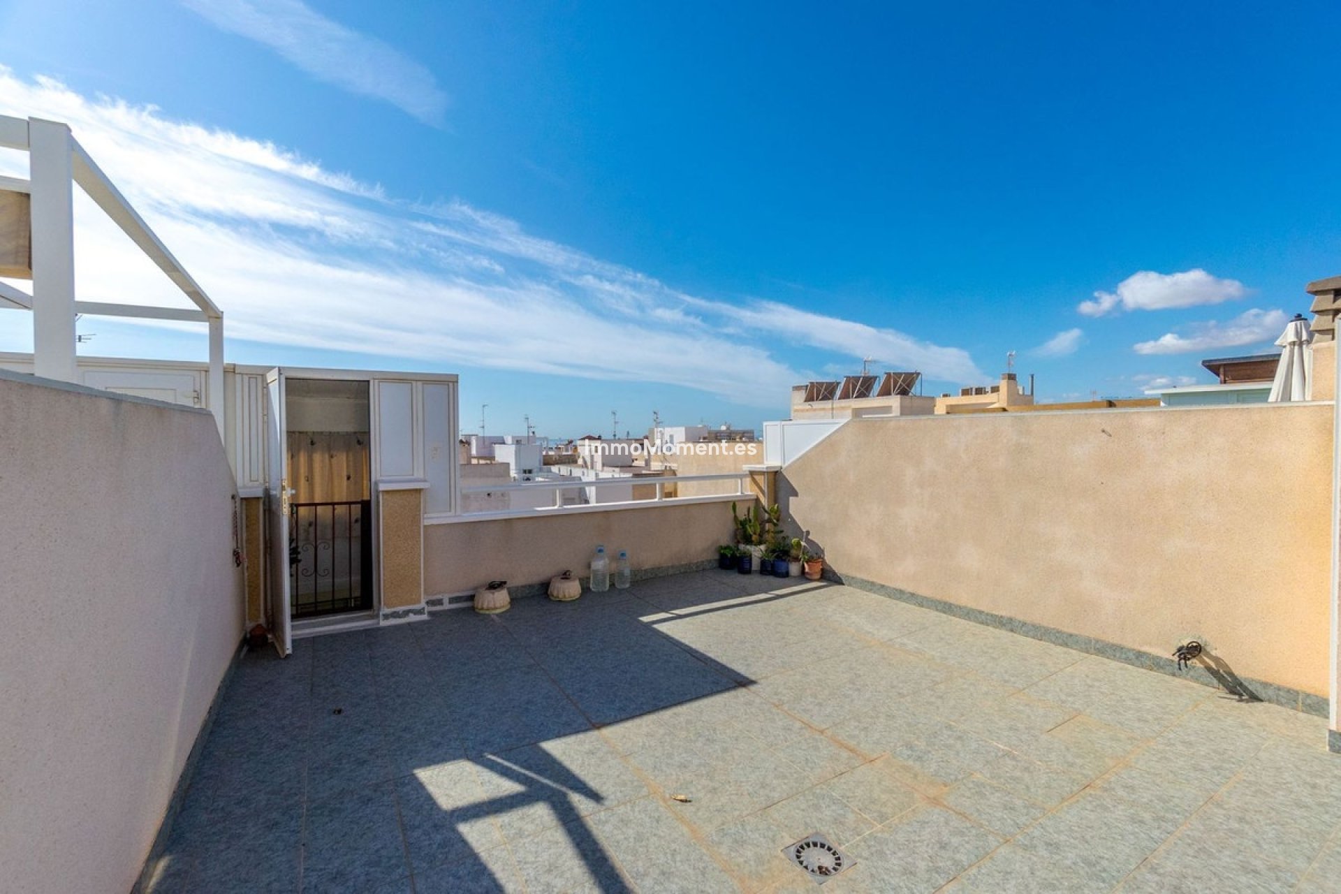 Resale - Apartment - Torrevieja - Torrevieja Centro