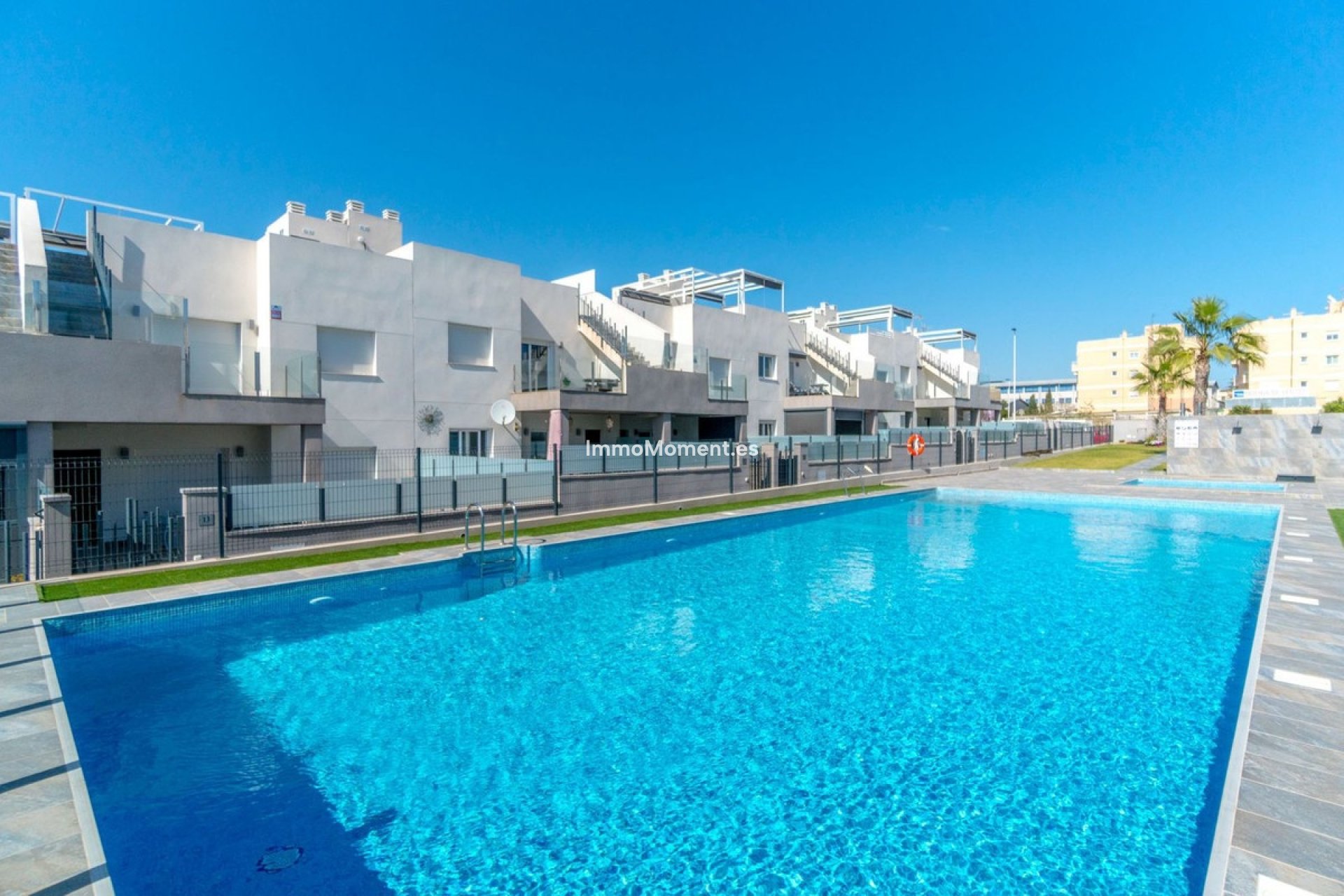 Resale - Apartment - Torrevieja - Torrevieja Centro