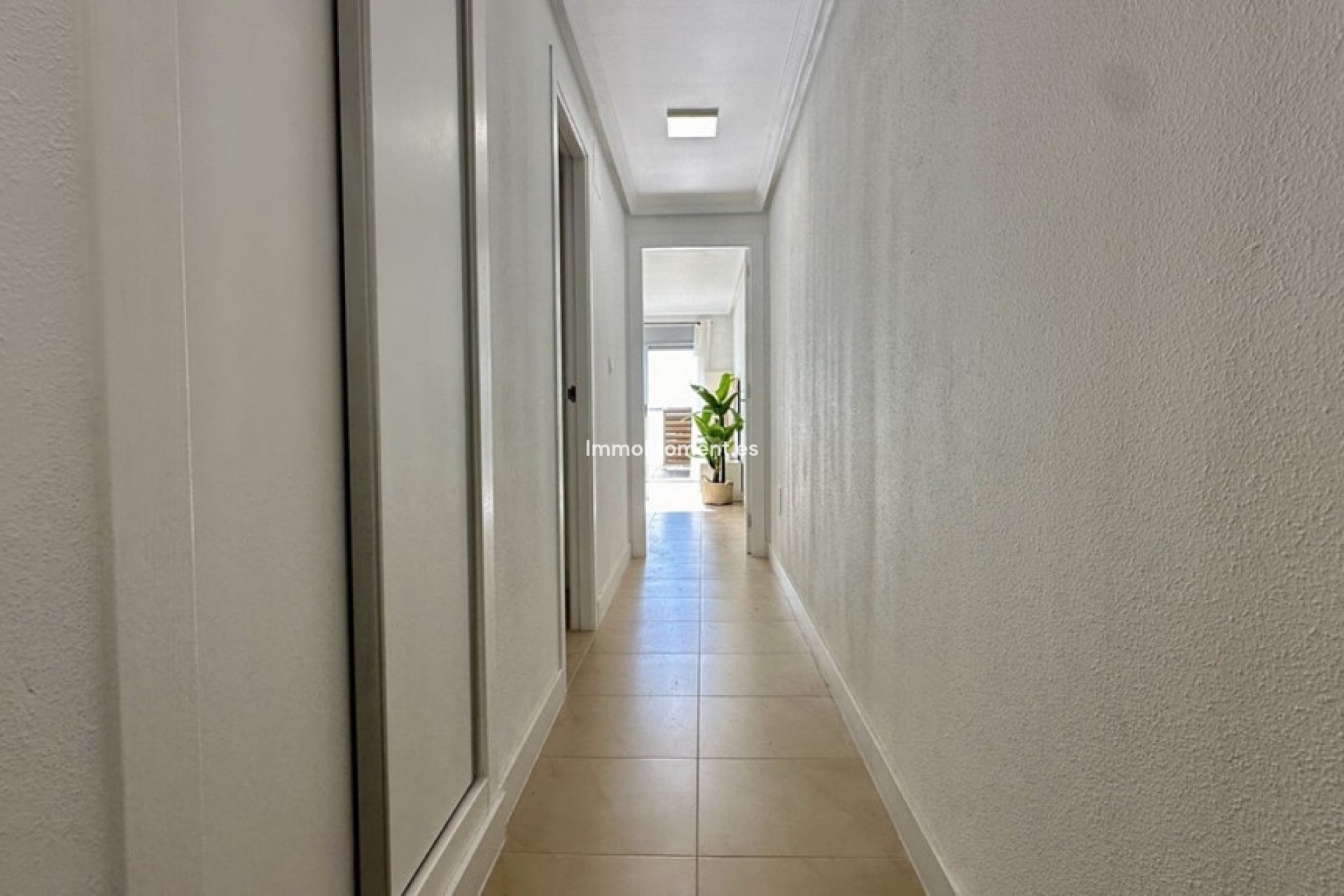 Resale - Apartment - Torrevieja - Torrevieja Centro