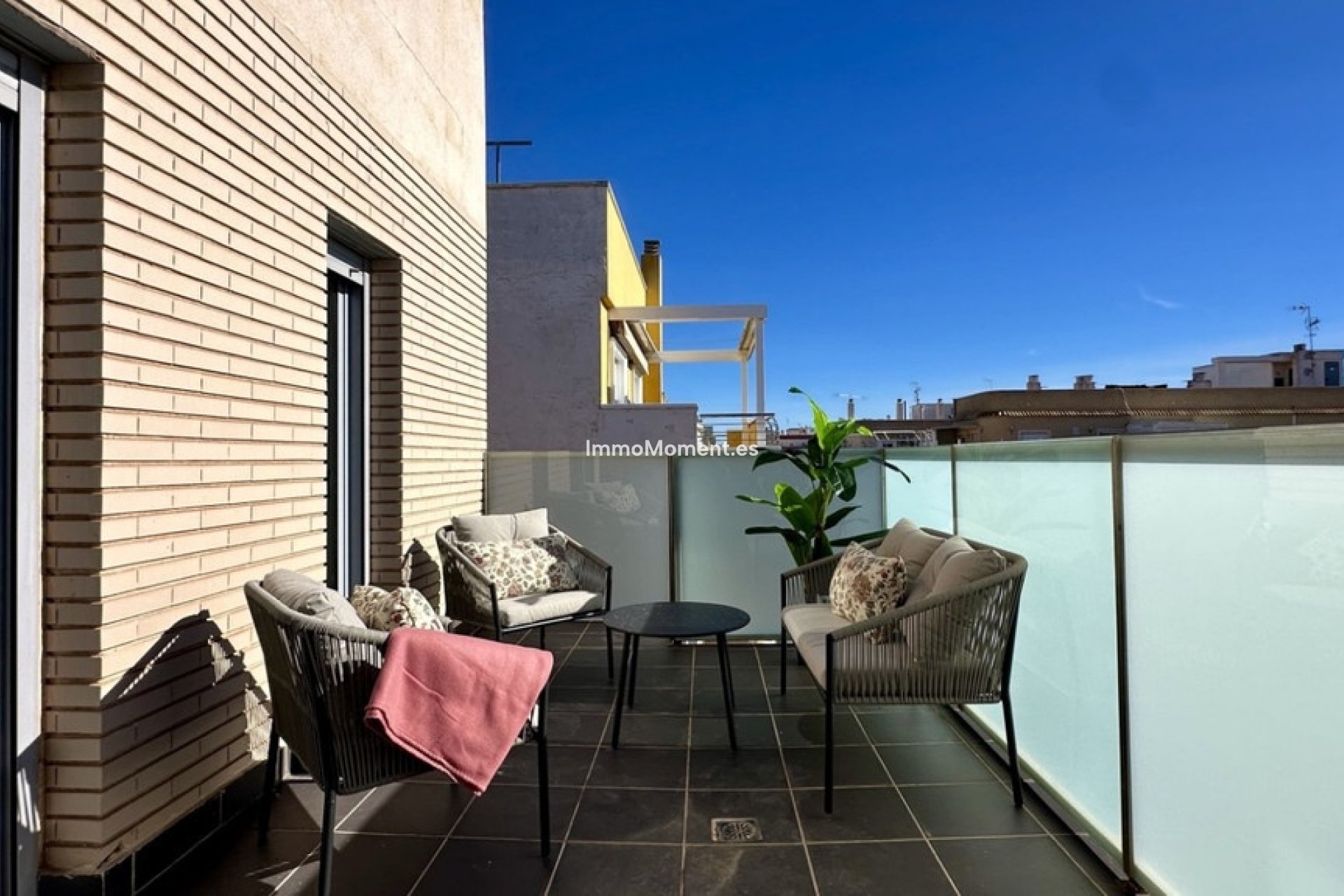 Resale - Apartment - Torrevieja - Torrevieja Centro