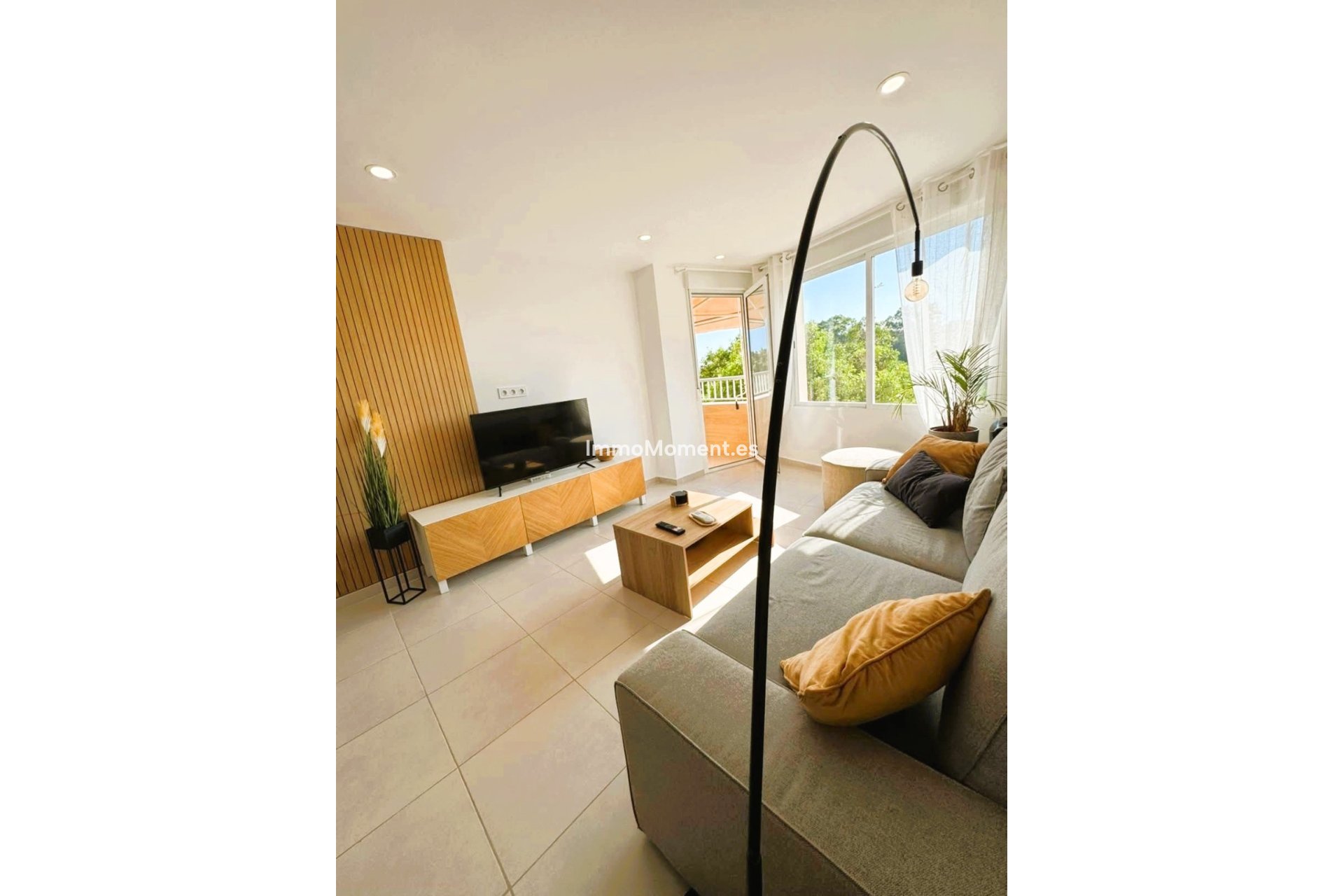 Resale - Apartment - Torrevieja - Torrevieja Centro