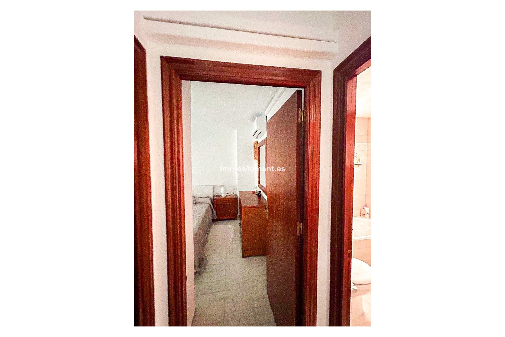 Resale - Apartment - Torrevieja - Torrevieja Centro