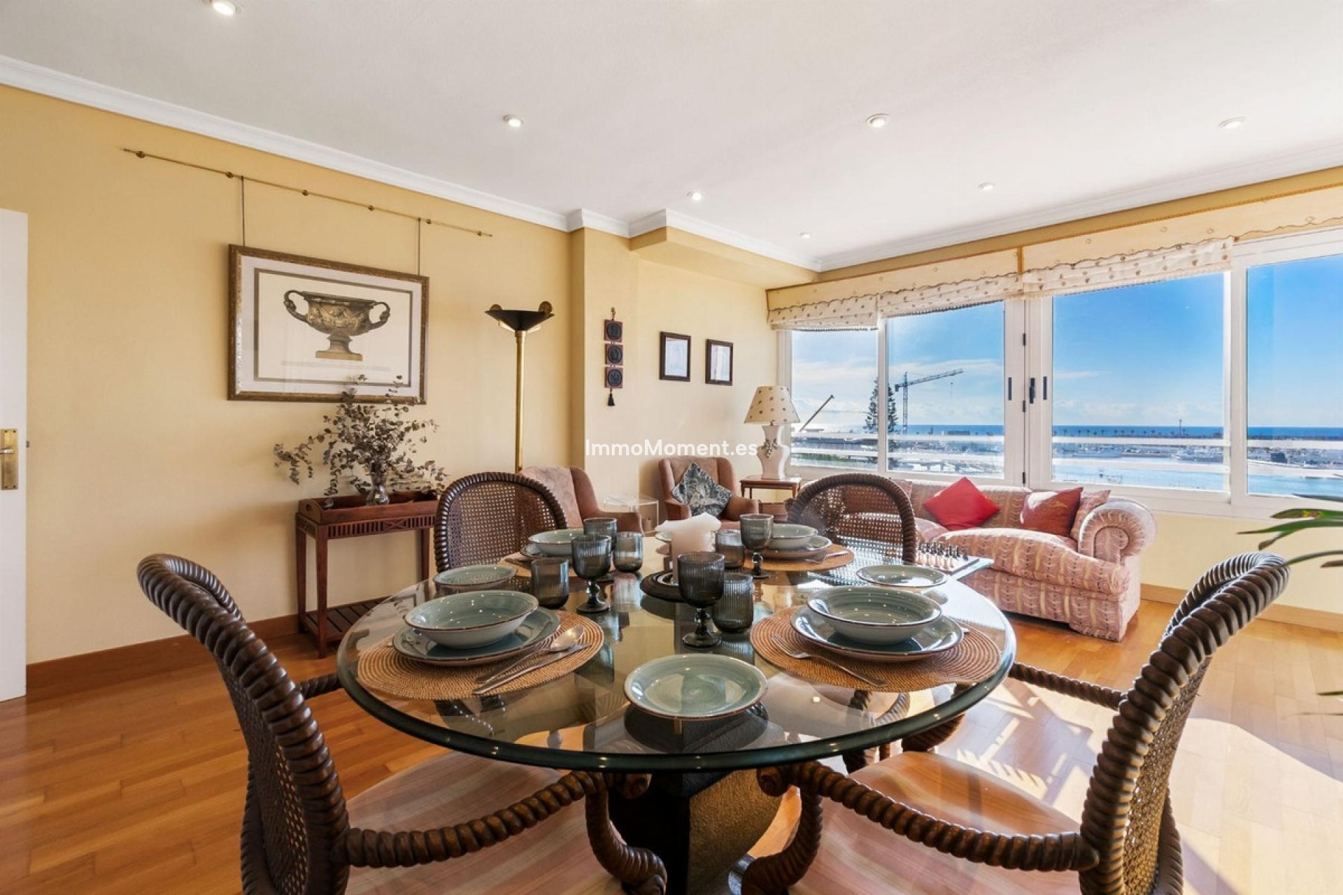 Resale - Apartment - Torrevieja - Torrevieja Centro