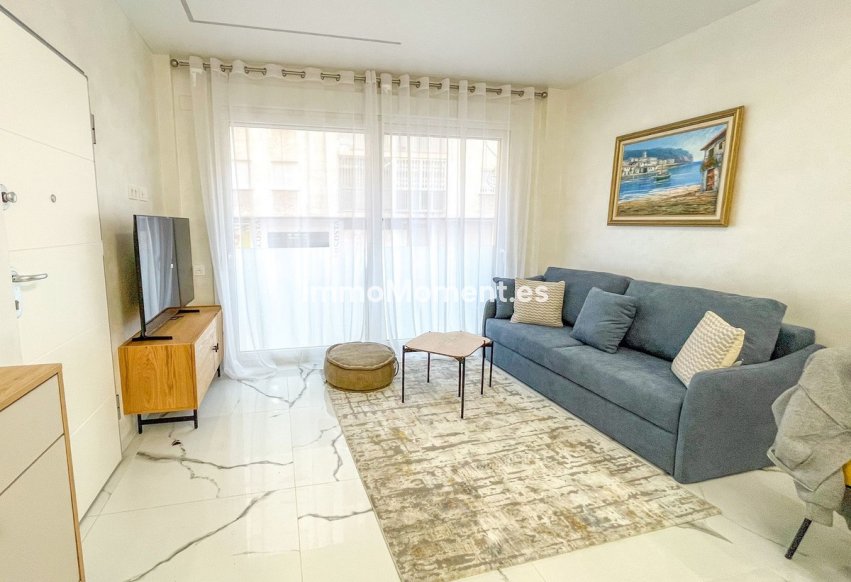 Resale - Apartment - Torrevieja - Torrevieja Centro