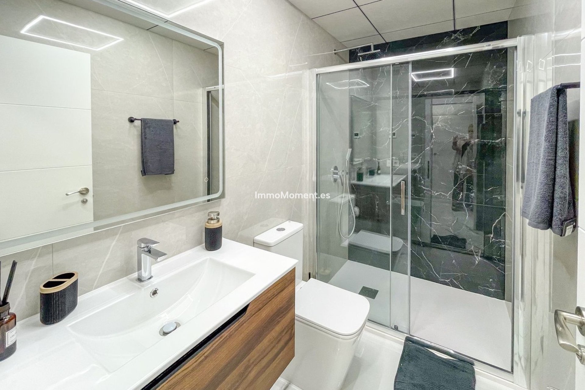 Resale - Apartment - Torrevieja - Torrevieja Centro