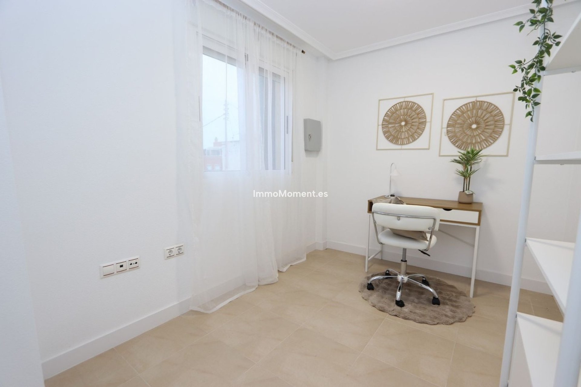 Resale - Apartment - Torrevieja - Torrevieja Centro