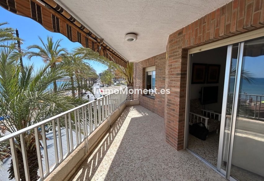 Resale - Apartment - Torrevieja - Torrevieja Centro