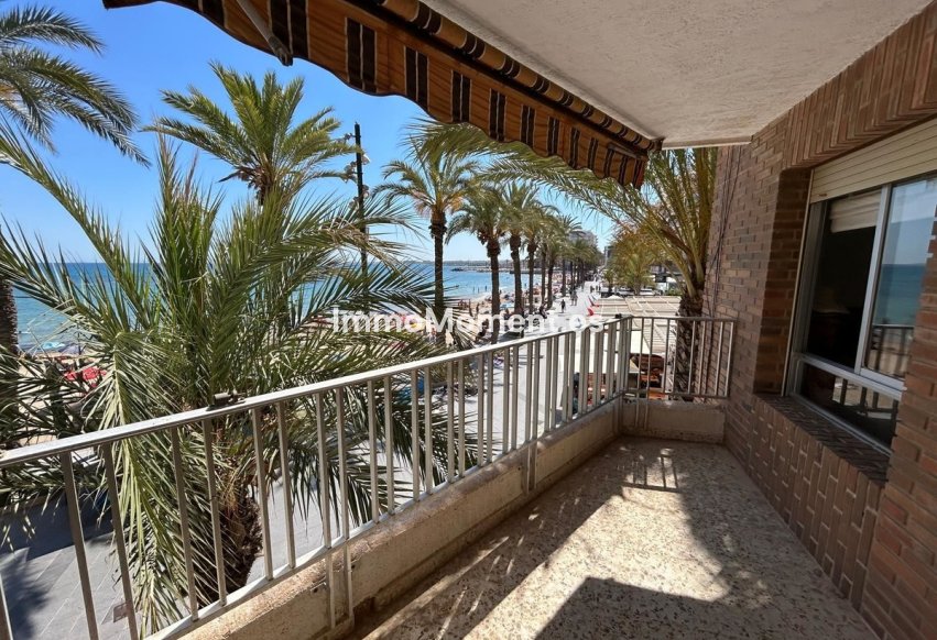 Resale - Apartment - Torrevieja - Torrevieja Centro