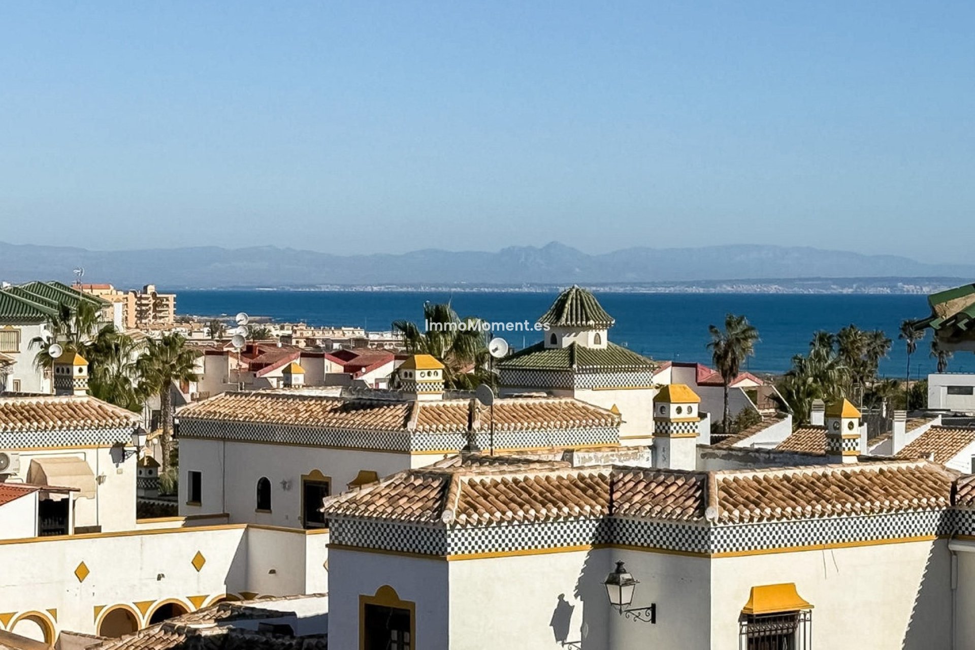 Resale - Apartment - Torrevieja - Torrevieja Centro