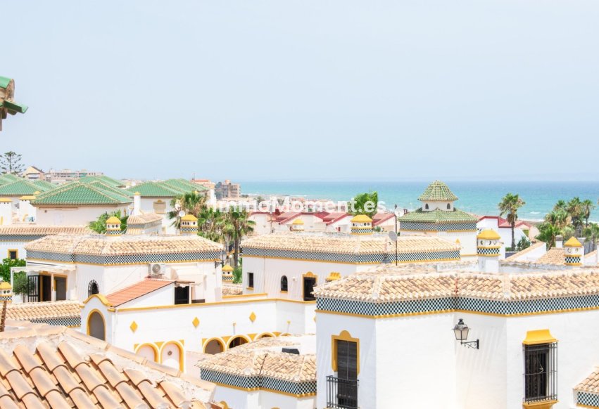 Resale - Apartment - Torrevieja - Torrevieja Centro