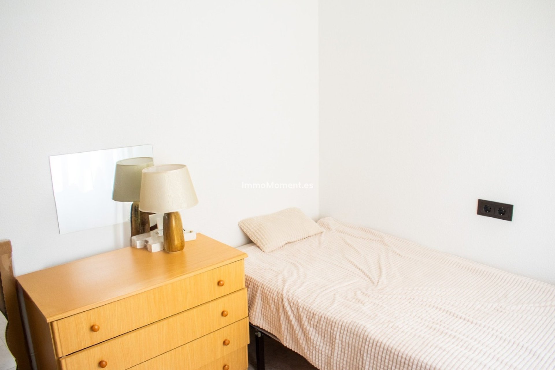 Resale - Apartment - Torrevieja - Torrevieja Centro