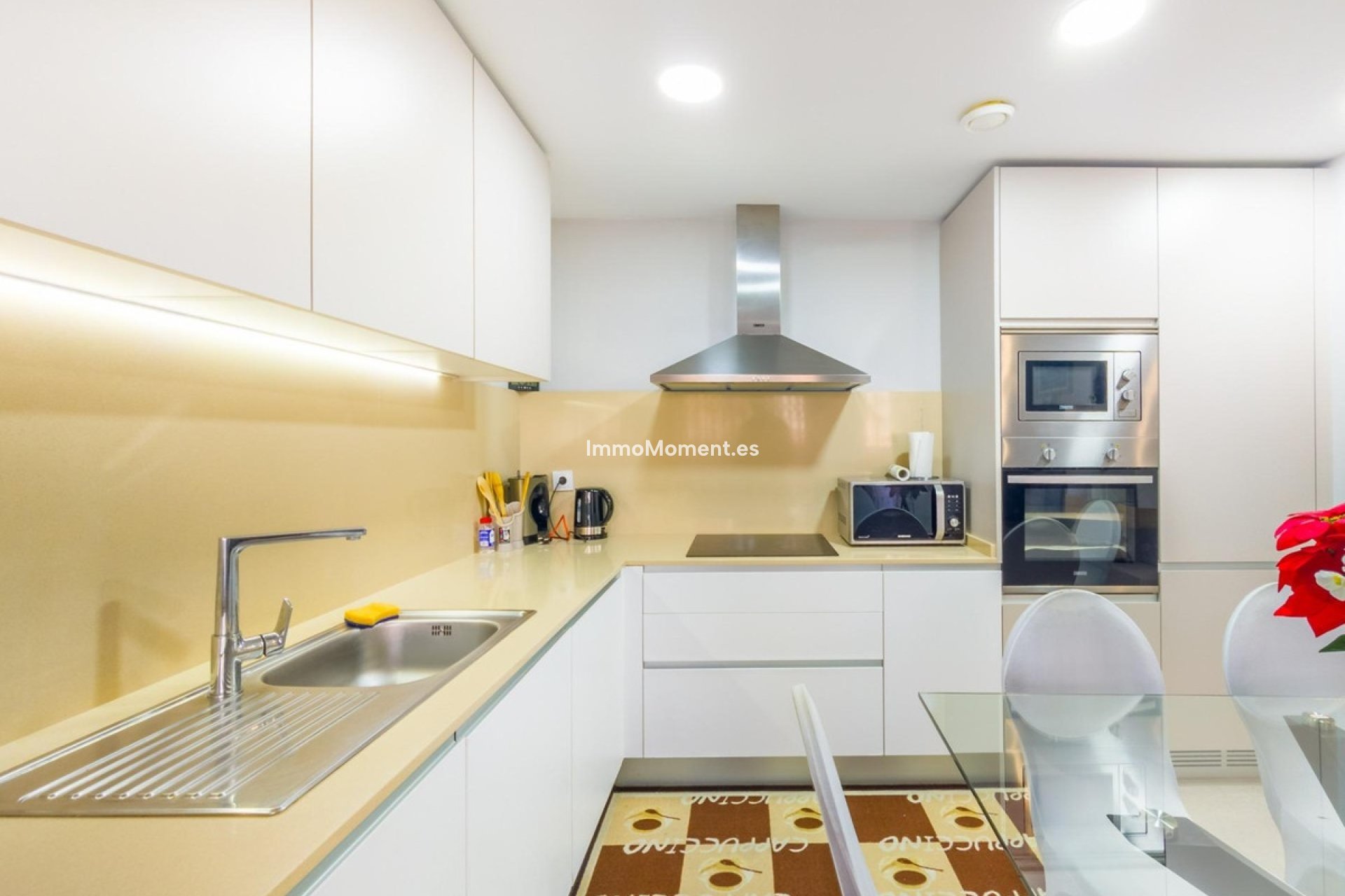 Resale - Apartment - Torrevieja - Torrevieja Centro