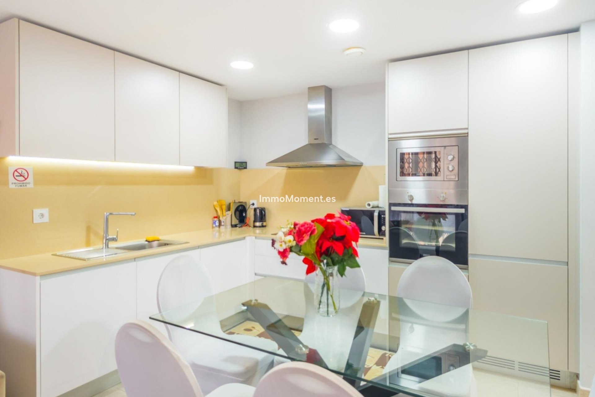 Resale - Apartment - Torrevieja - Torrevieja Centro