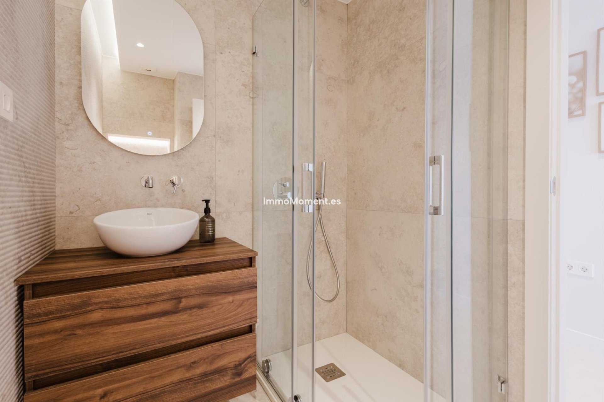 Resale - Apartment - Torrevieja - Torrevieja Centro