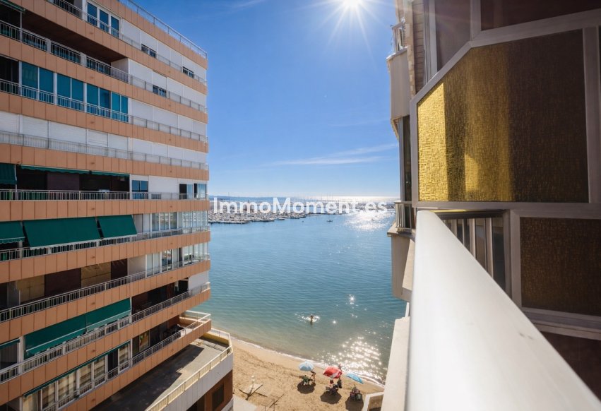 Resale - Apartment - Torrevieja - Torrevieja Centro