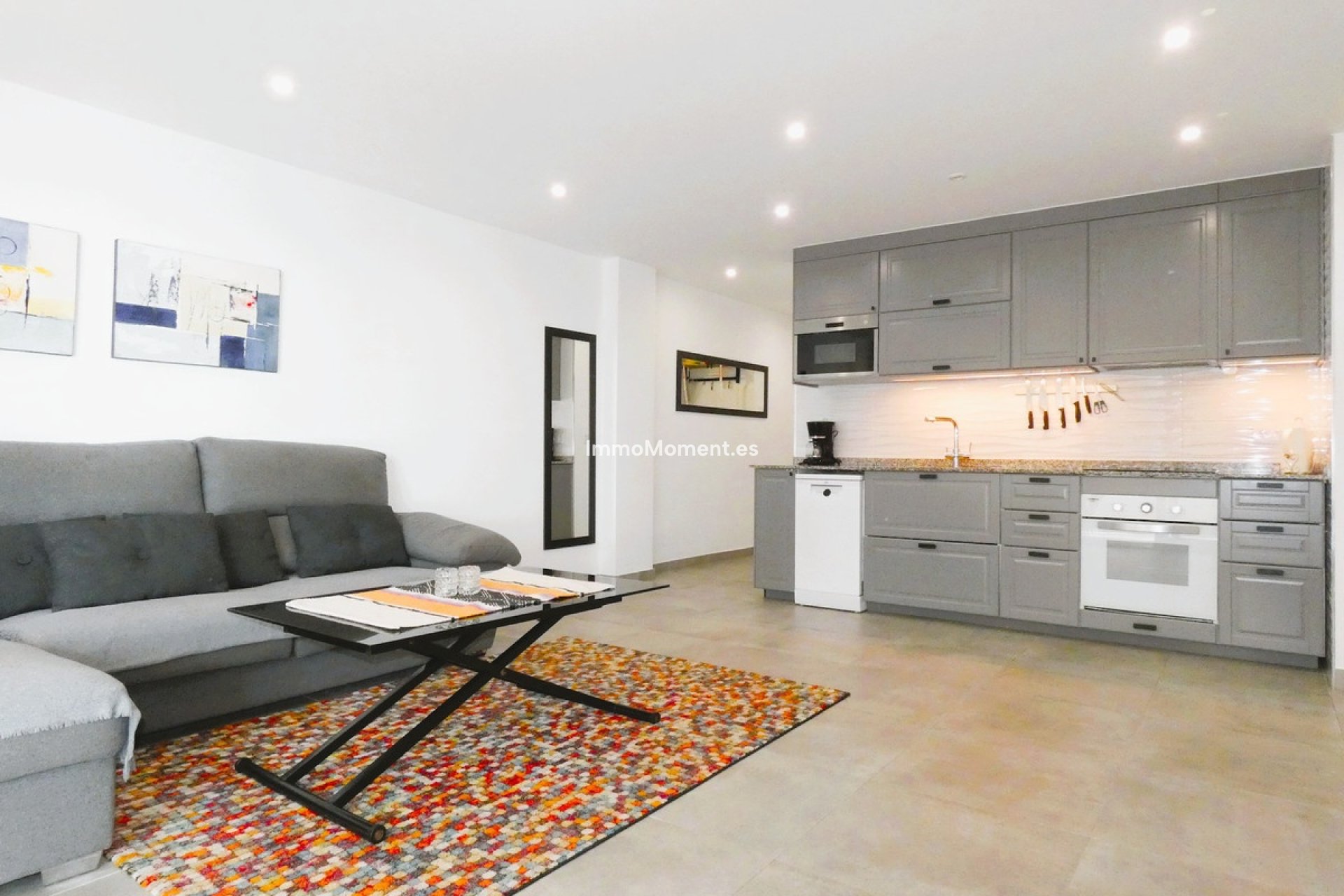 Resale - Apartment - Torrevieja - Torrevieja Centro