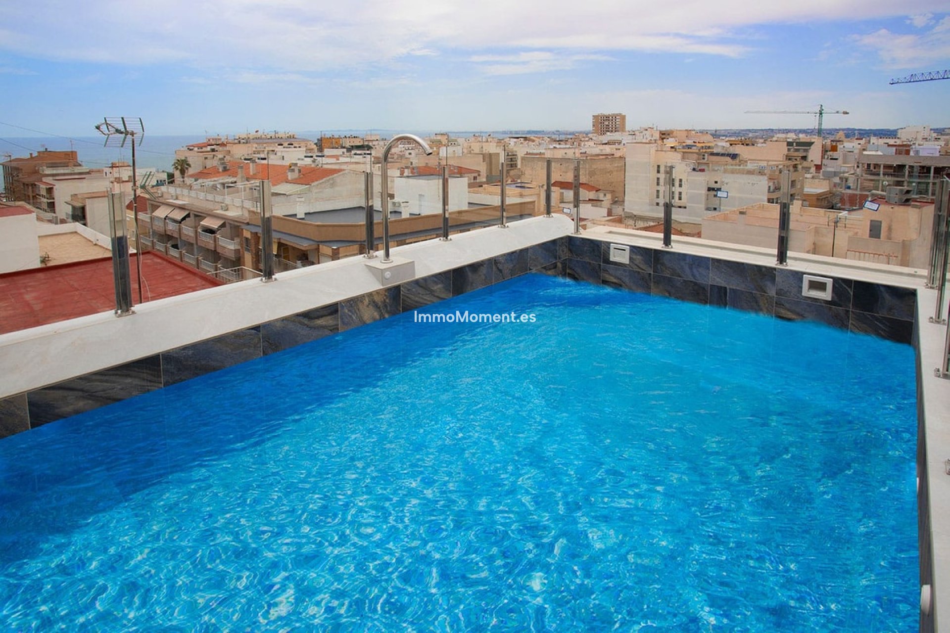 Resale - Apartment - Torrevieja - Torrevieja Centro