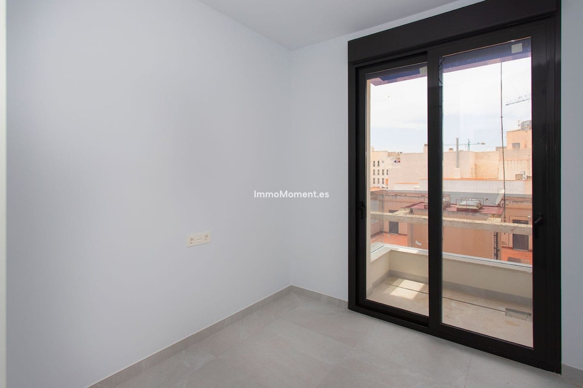 Resale - Apartment - Torrevieja - Torrevieja Centro