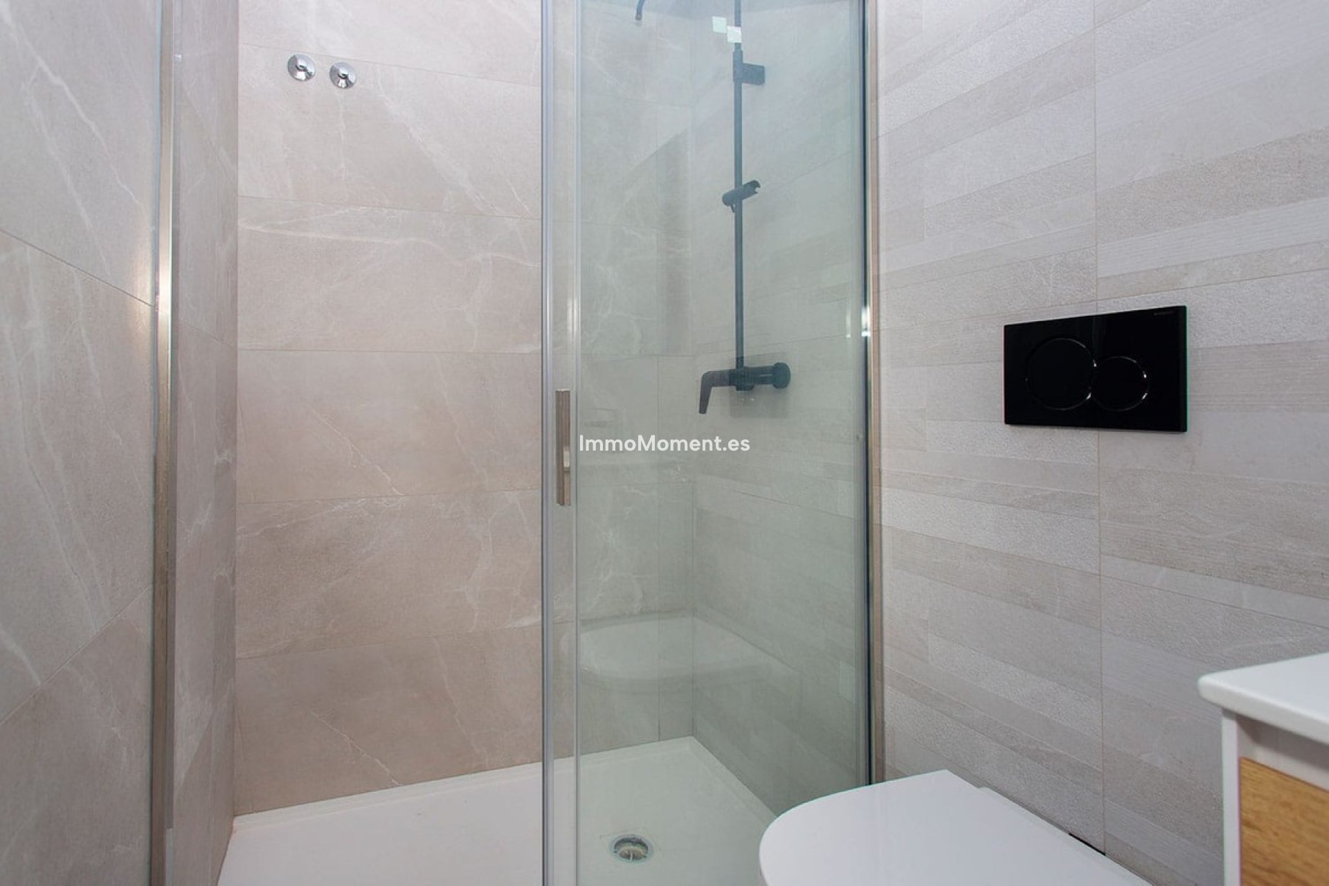 Resale - Apartment - Torrevieja - Torrevieja Centro