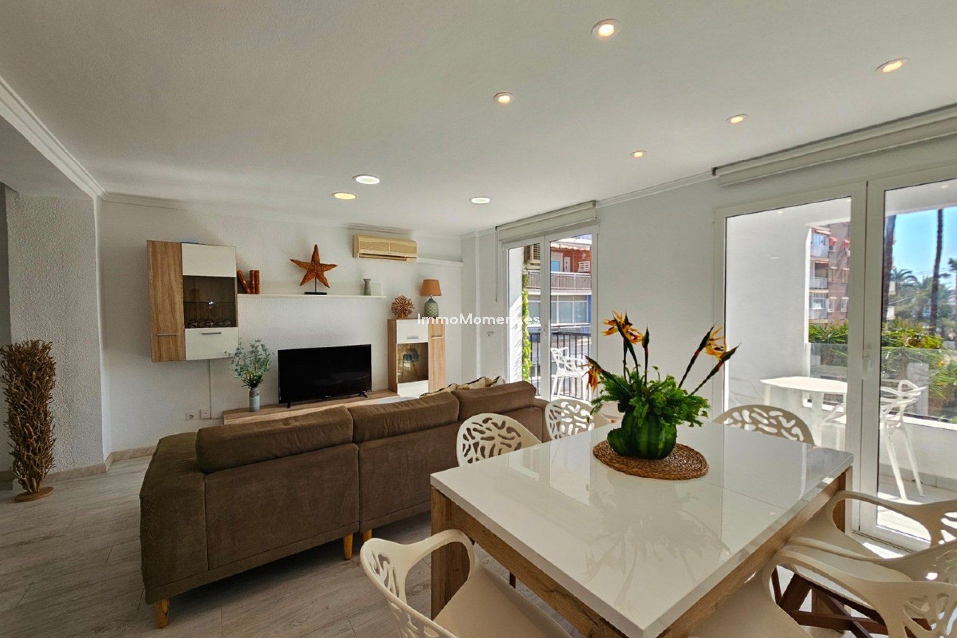 Resale - Apartment - Torrevieja - Torrevieja Centro
