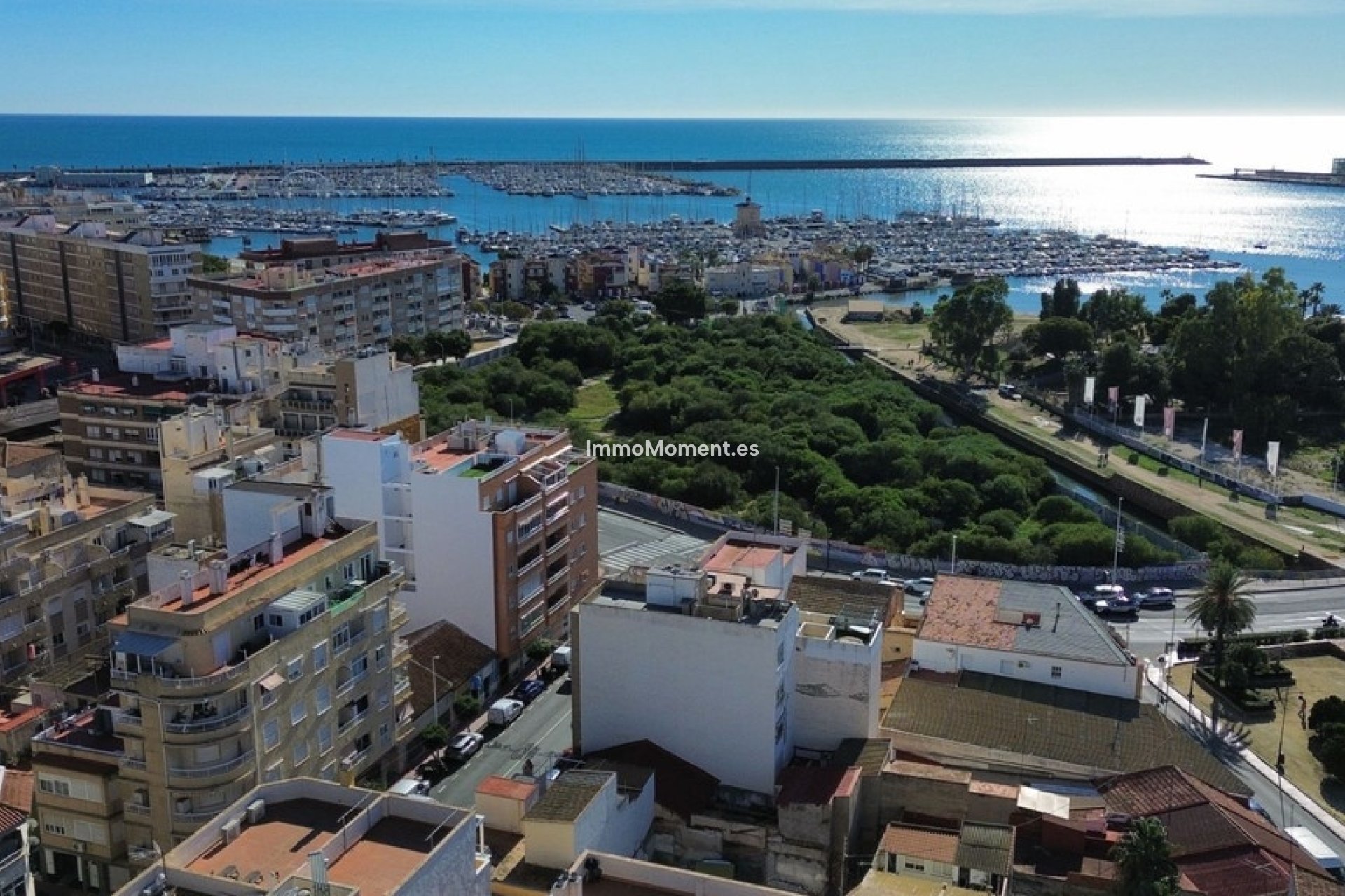 Resale - Apartment - Torrevieja - Torrevieja Centro