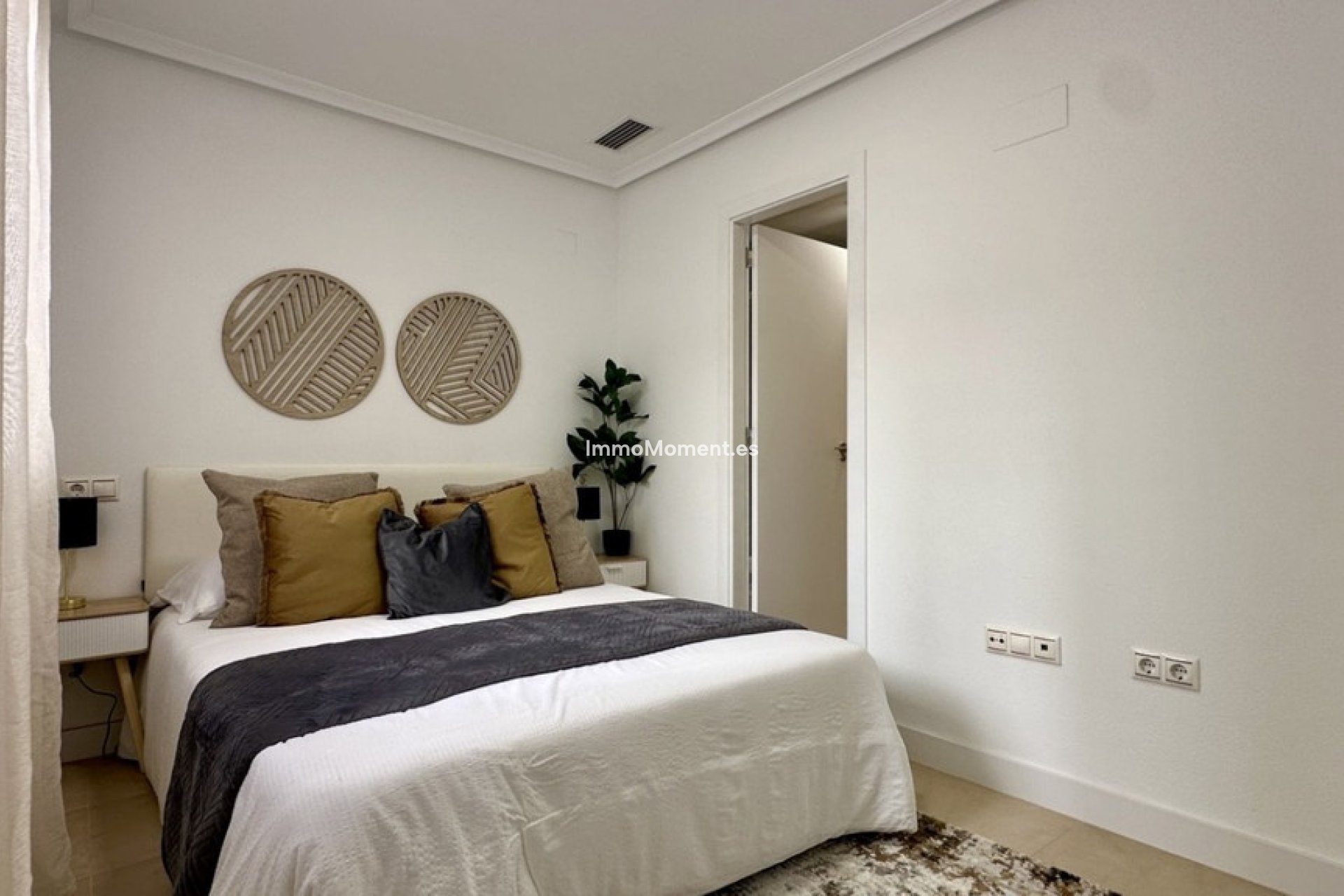 Resale - Apartment - Torrevieja - Torrevieja Centro