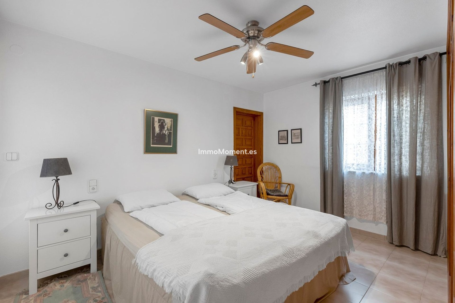 Resale - Apartment - Torrevieja - Torrevieja Centro