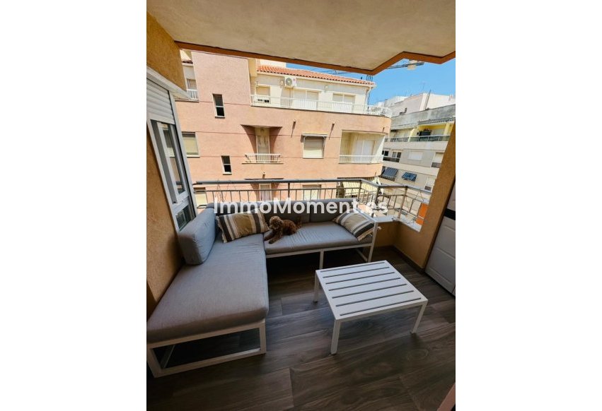 Resale - Apartment - Torrevieja - Torrevieja Centro
