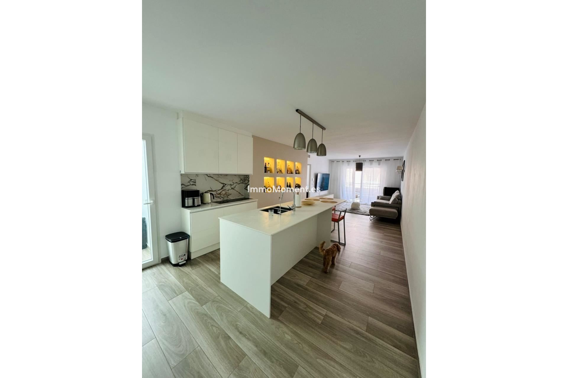 Resale - Apartment - Torrevieja - Torrevieja Centro