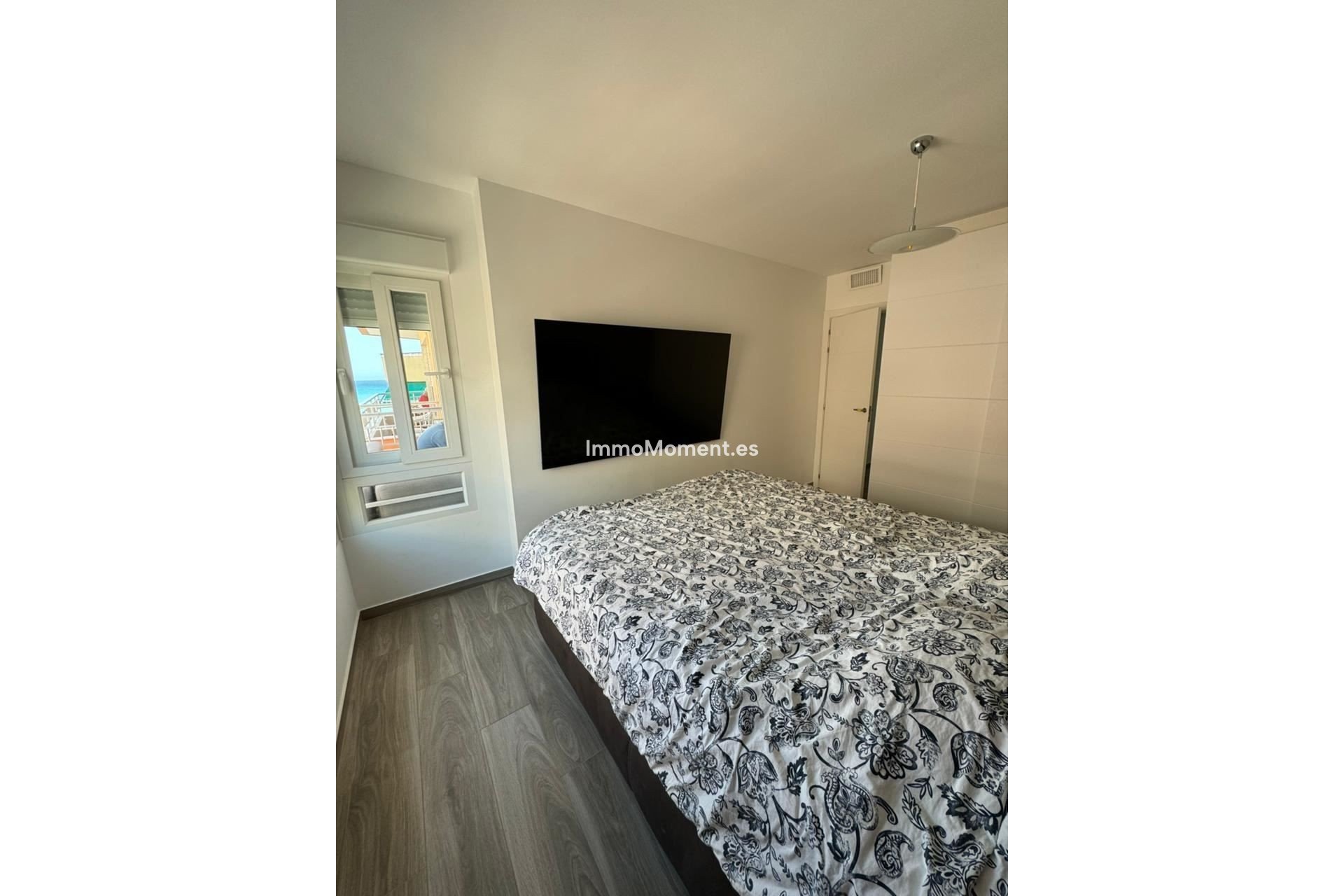 Resale - Apartment - Torrevieja - Torrevieja Centro
