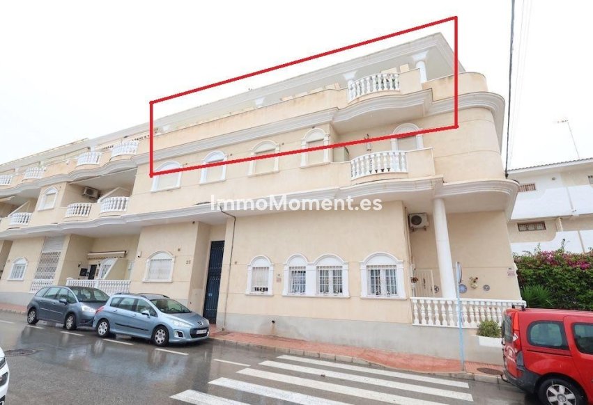 Resale - Apartment - Torrevieja - Torrevieja Centro