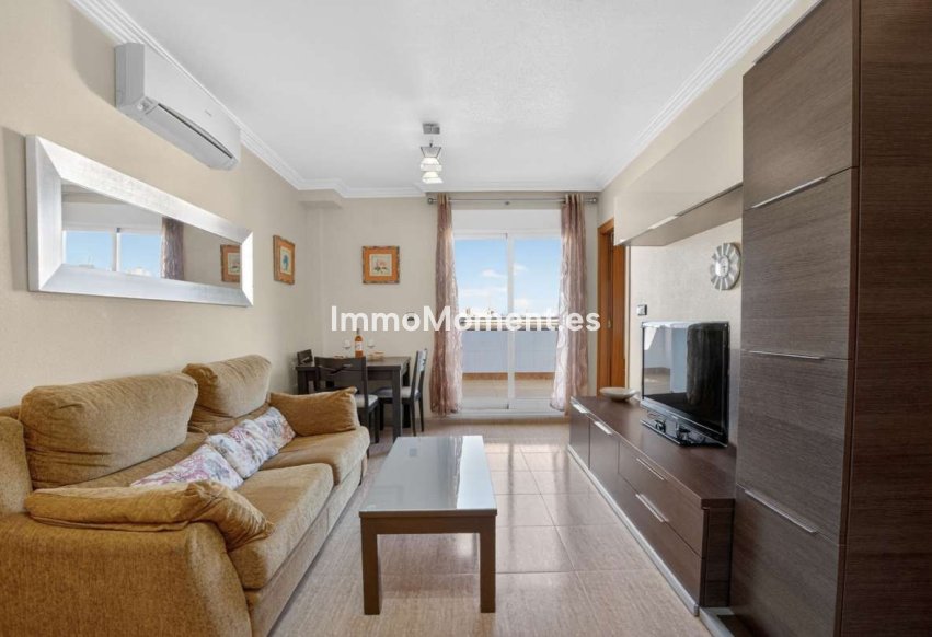 Resale - Apartment - Torrevieja - Torrevieja Centro