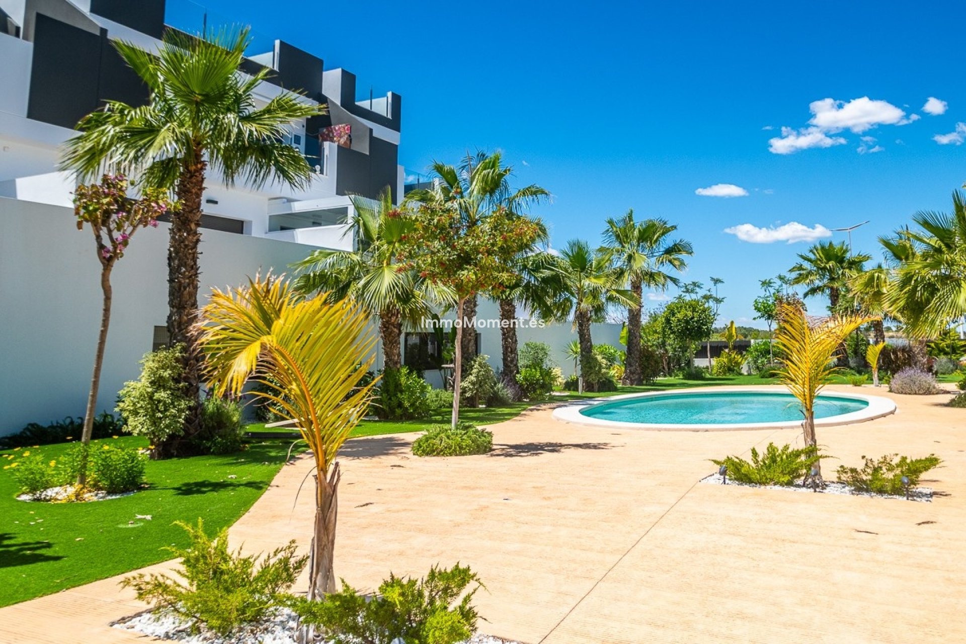Resale - Apartment - Torrevieja - Torrevieja Centro