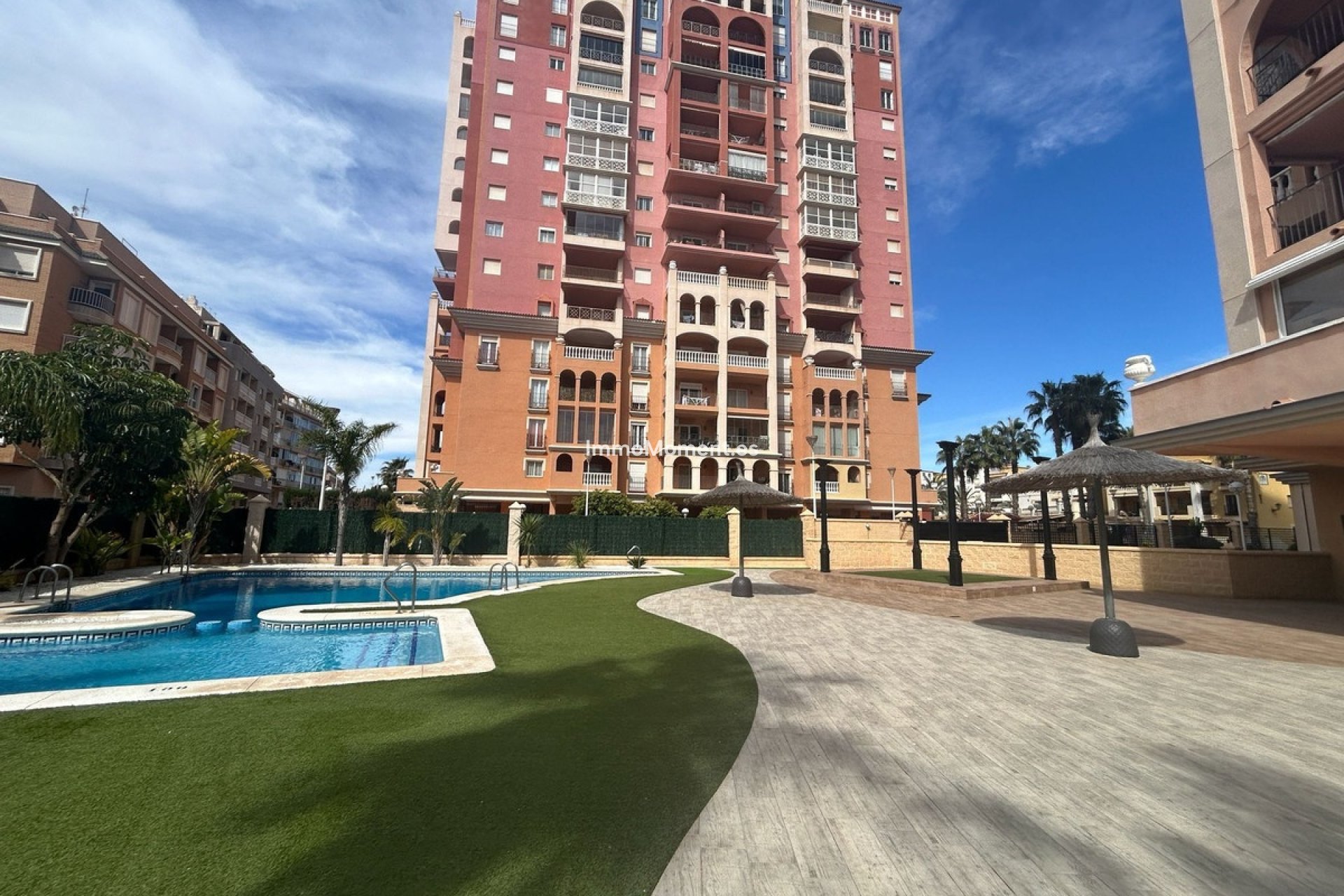 Resale - Apartment - Torrevieja - Torrevieja Centro