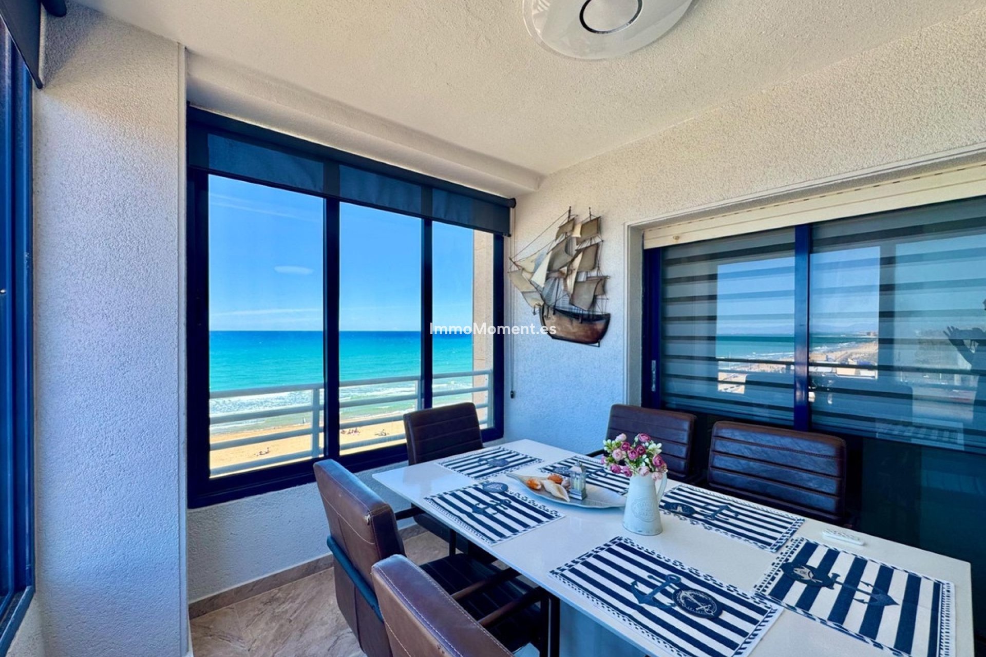 Resale - Apartment - Torrevieja - Torrevieja Centro