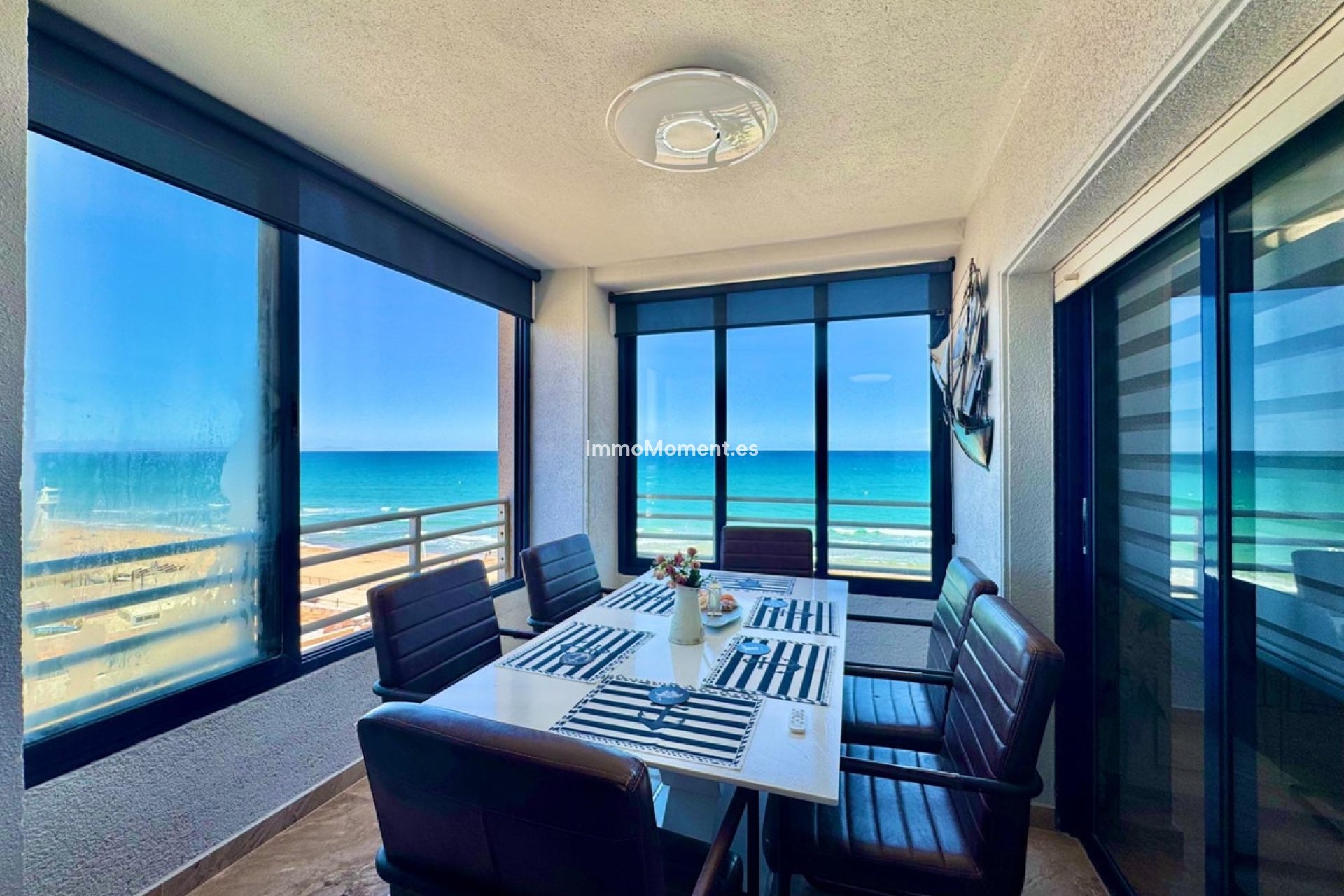 Resale - Apartment - Torrevieja - Torrevieja Centro