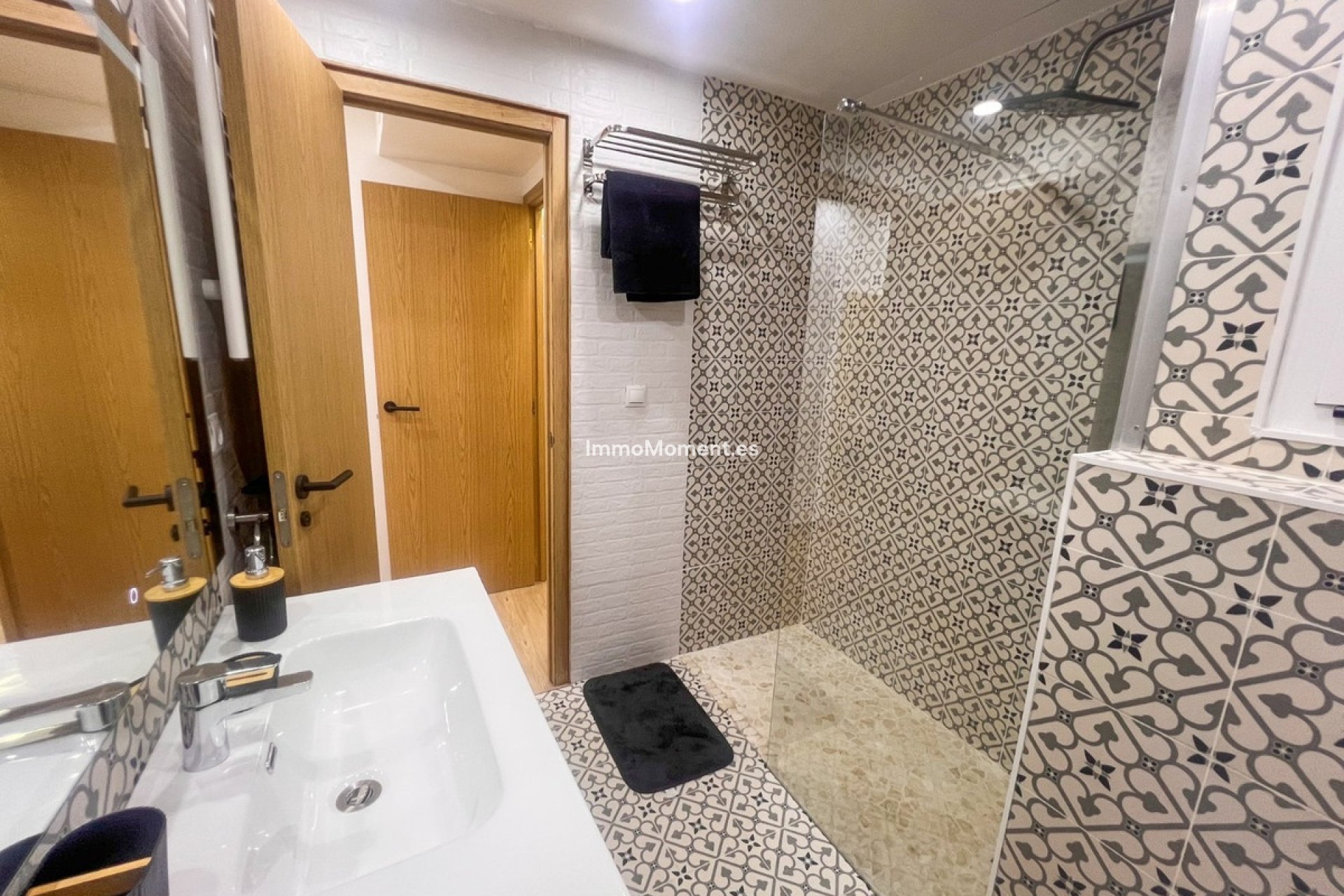 Resale - Apartment - Torrevieja - Torrevieja Centro