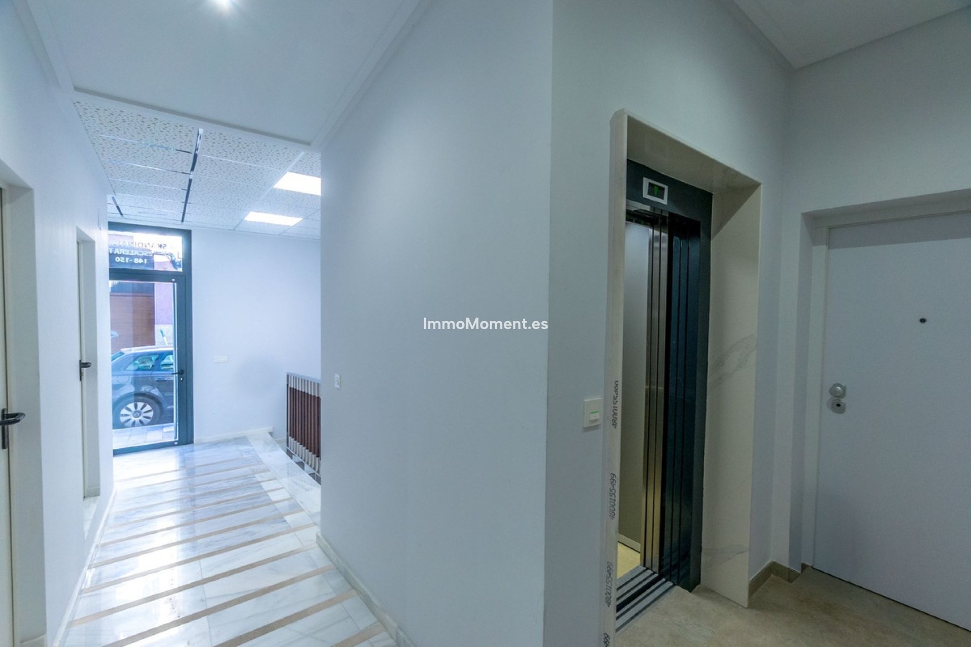 Resale - Apartment - Torrevieja - Torrevieja Centro
