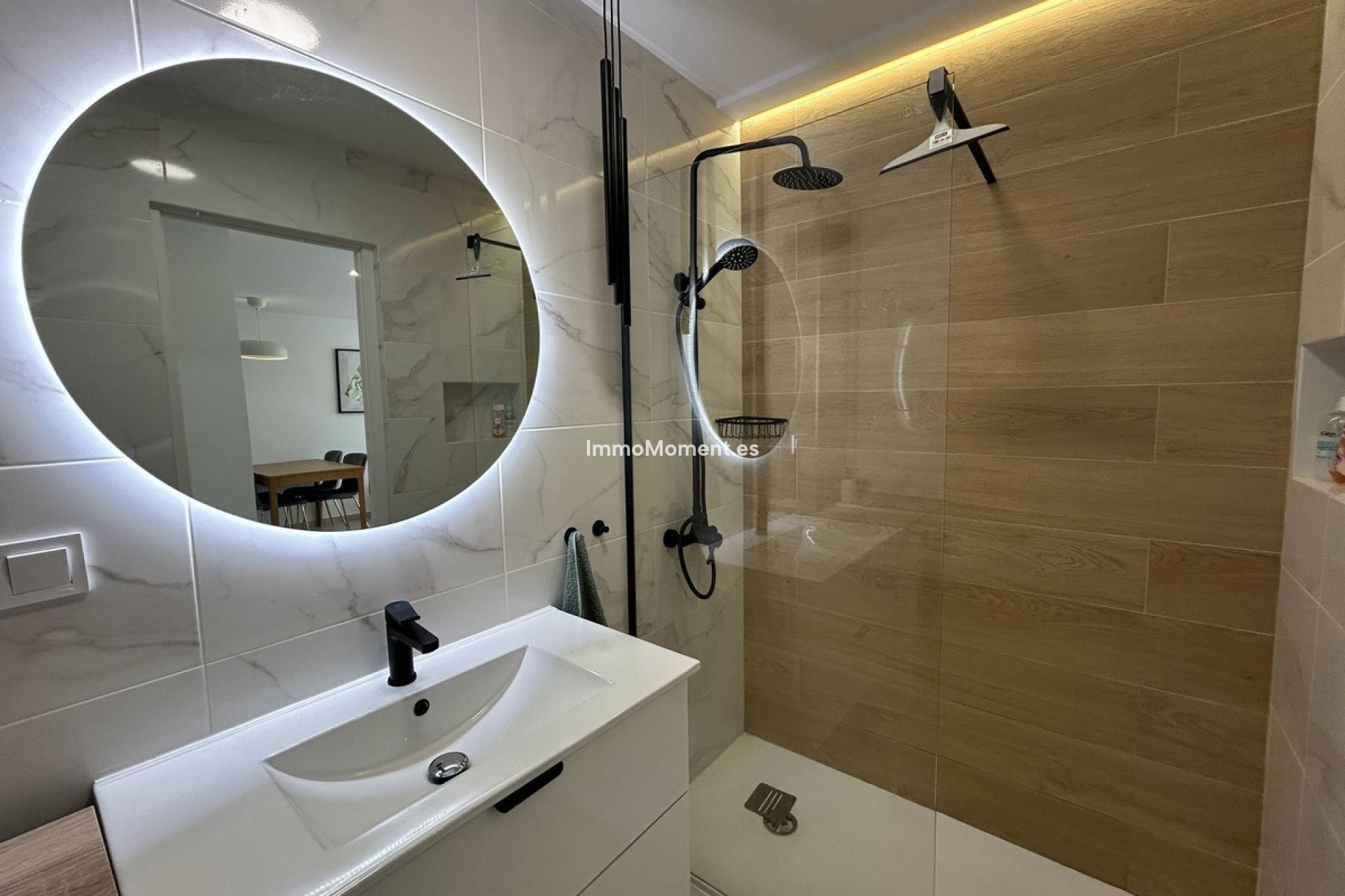 Resale - Apartment - Torrevieja - Torrevieja Centro