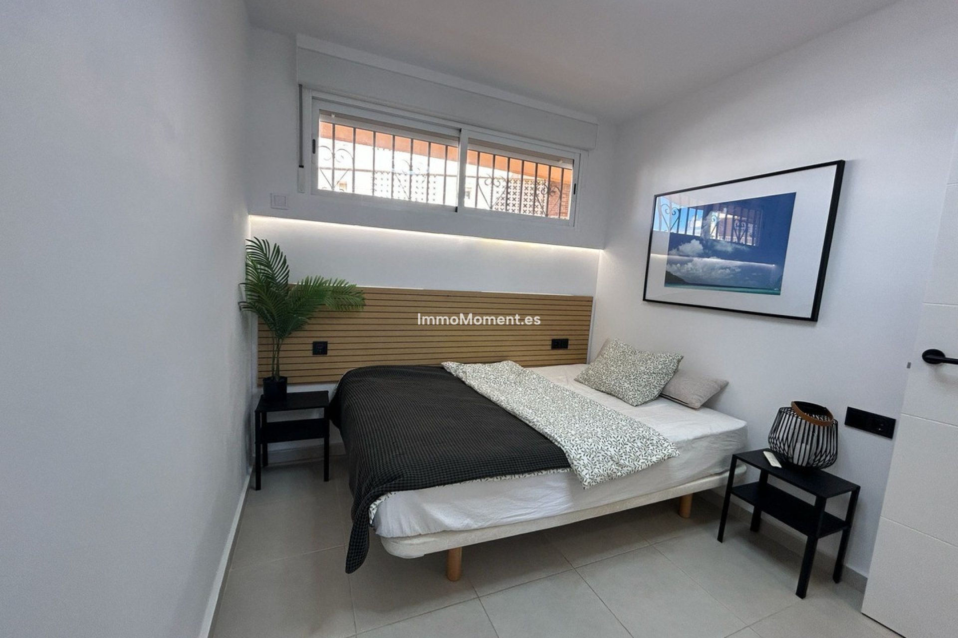 Resale - Apartment - Torrevieja - Torrevieja Centro