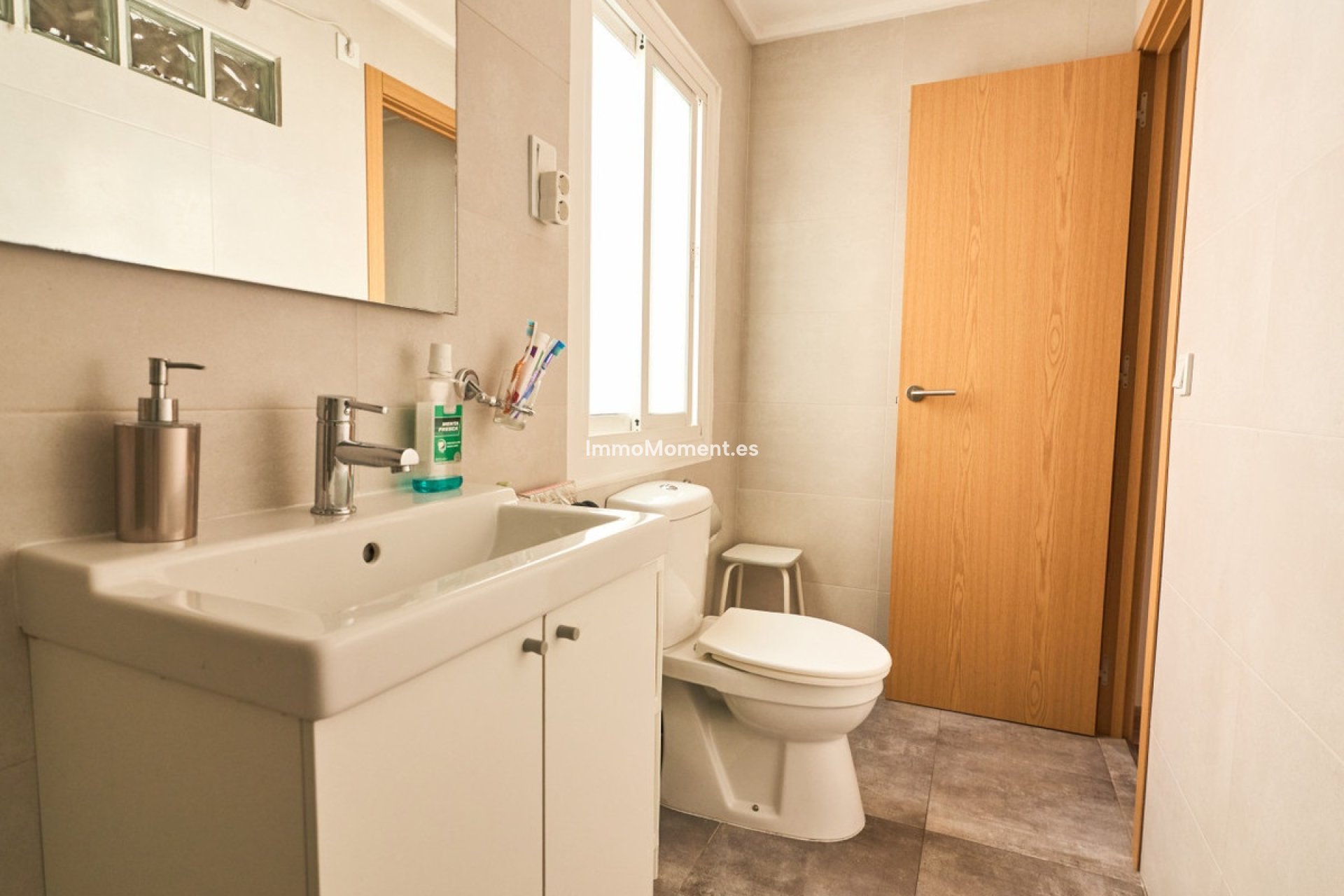 Resale - Apartment - Torrevieja - Torrevieja Centro