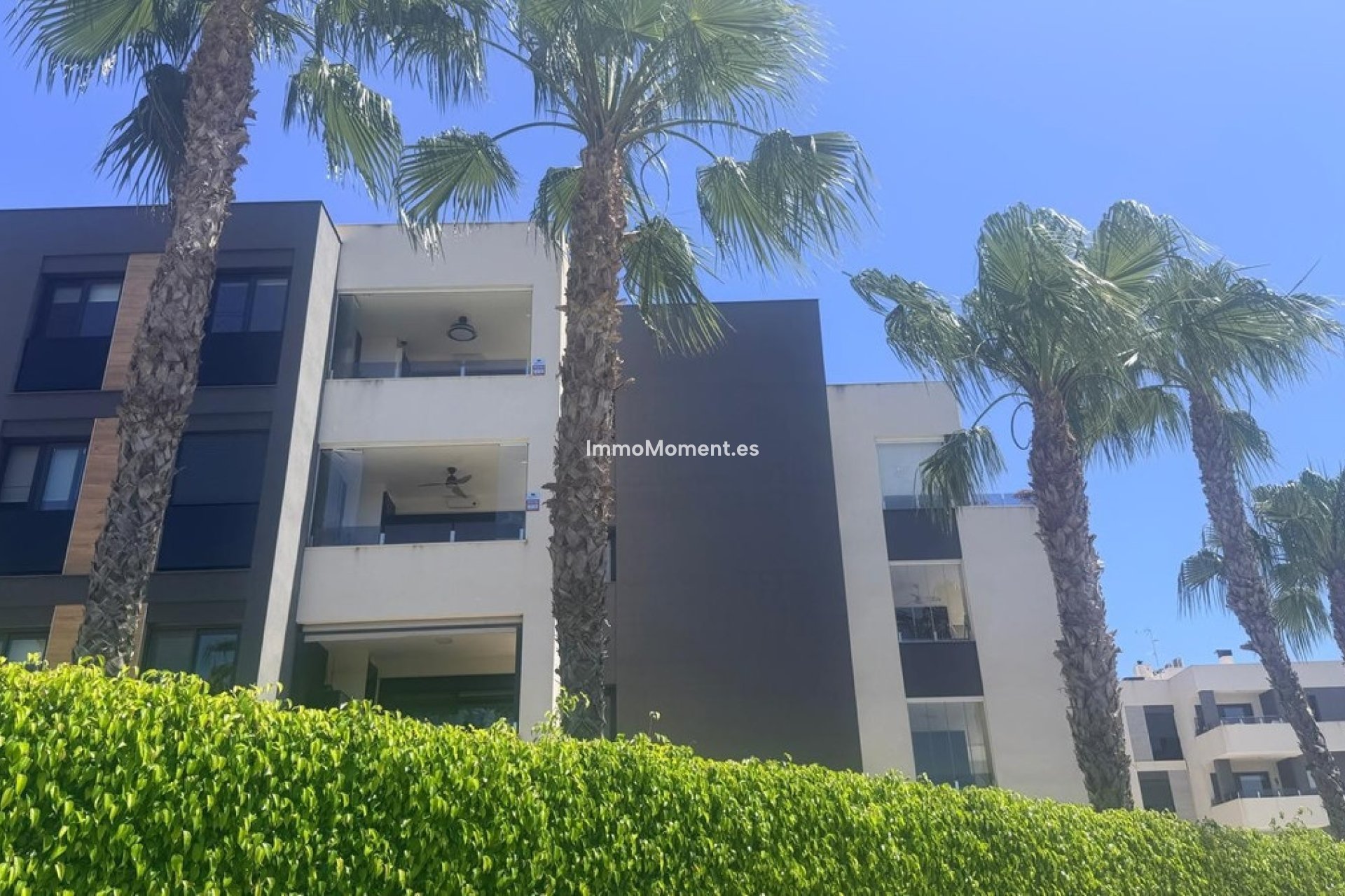 Resale - Apartment - Torrevieja - Torrevieja Centro