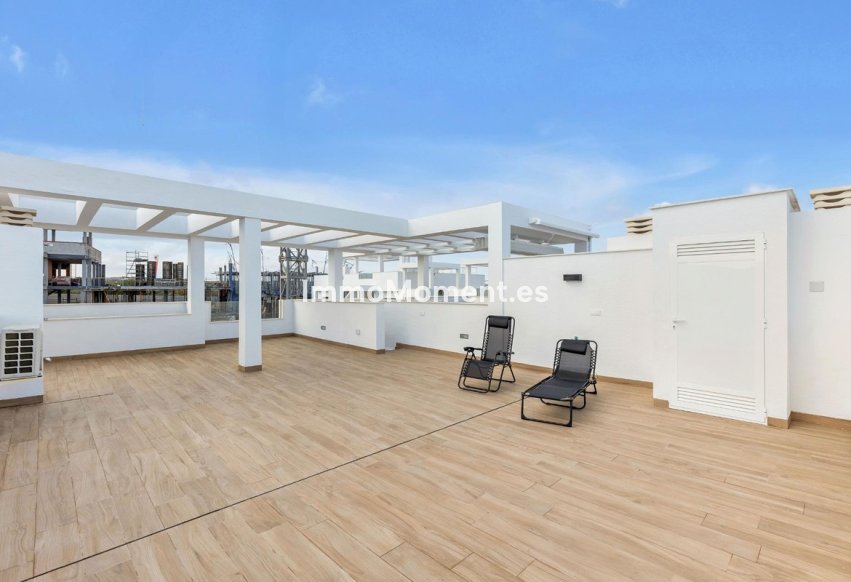 Resale - Apartment - Torrevieja - Torrevieja Centro