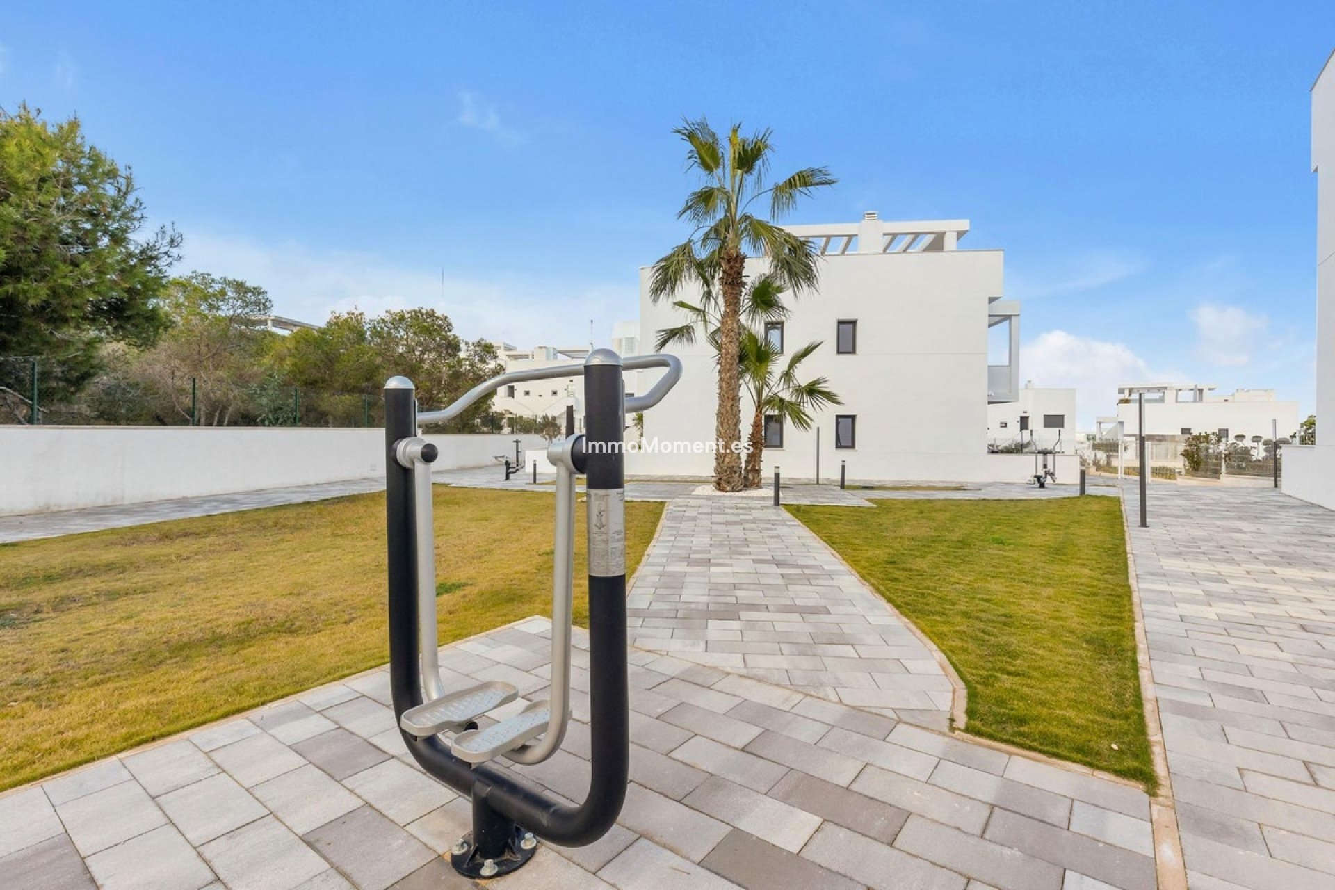 Resale - Apartment - Torrevieja - Torrevieja Centro