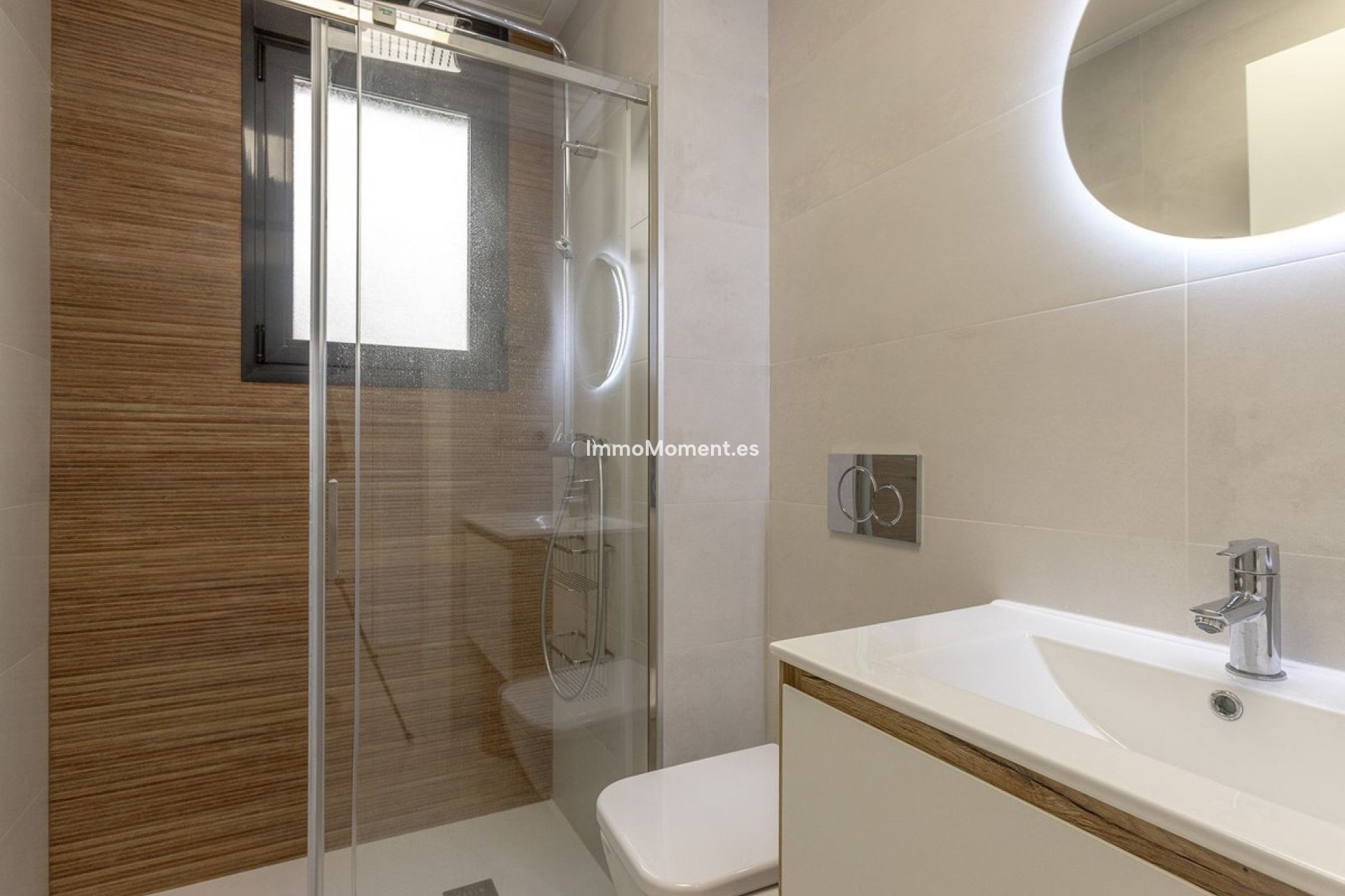 Resale - Apartment - Torrevieja - Torrevieja Centro